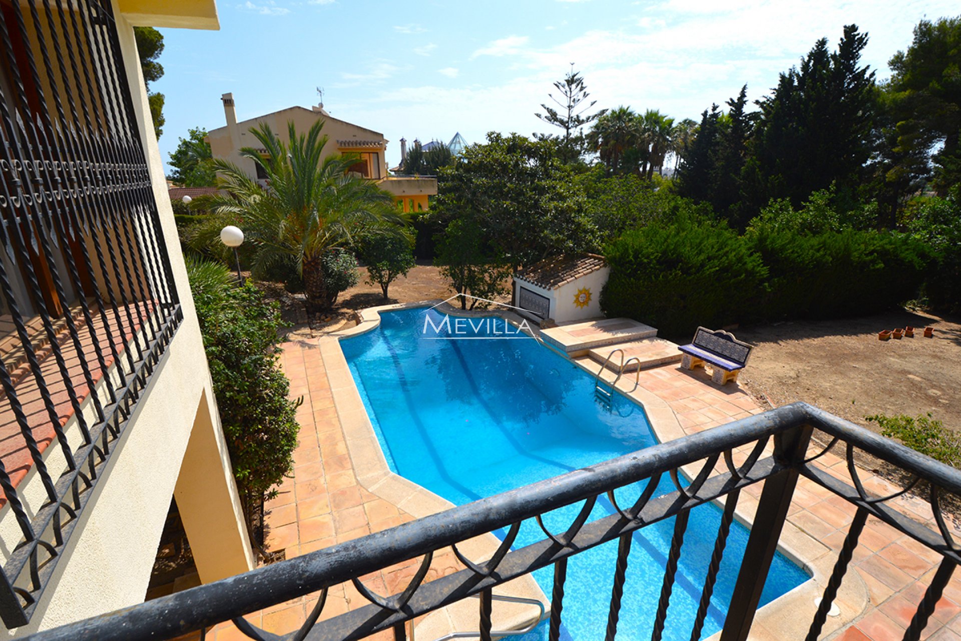 Reventes - Villa - Orihuela Costa - Villamartin