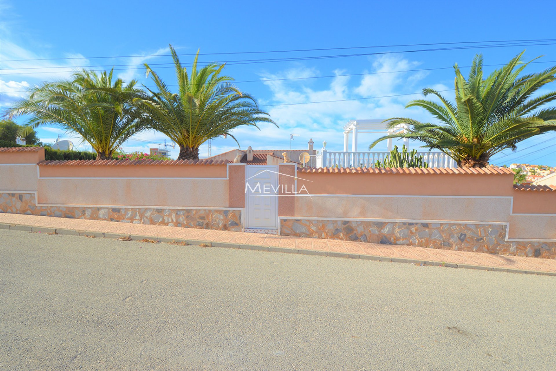 Reventes - Villa - Orihuela Costa - Villamartin