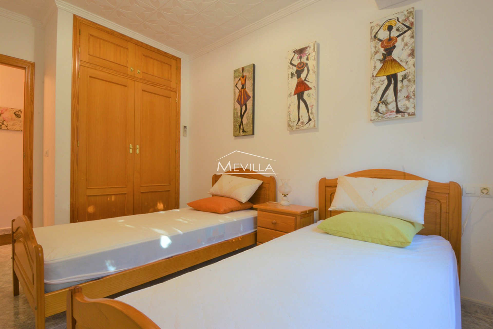 Reventes - Villa - Orihuela Costa - Villamartin