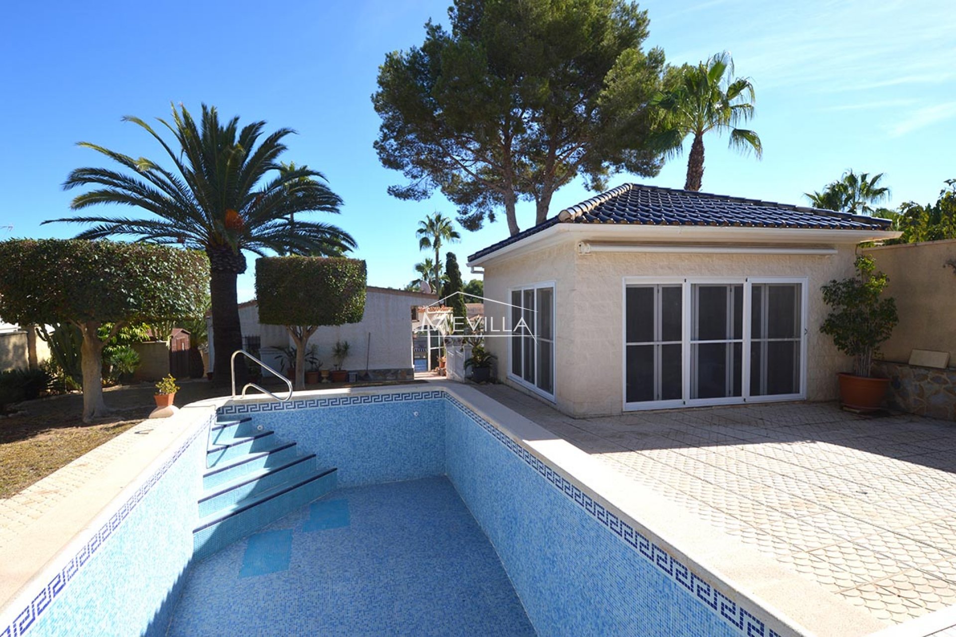 Reventes - Villa - Orihuela Costa - Villamartin