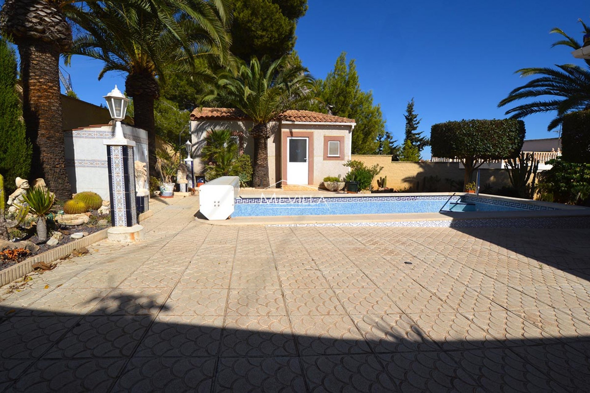 Reventes - Villa - Orihuela Costa - Villamartin