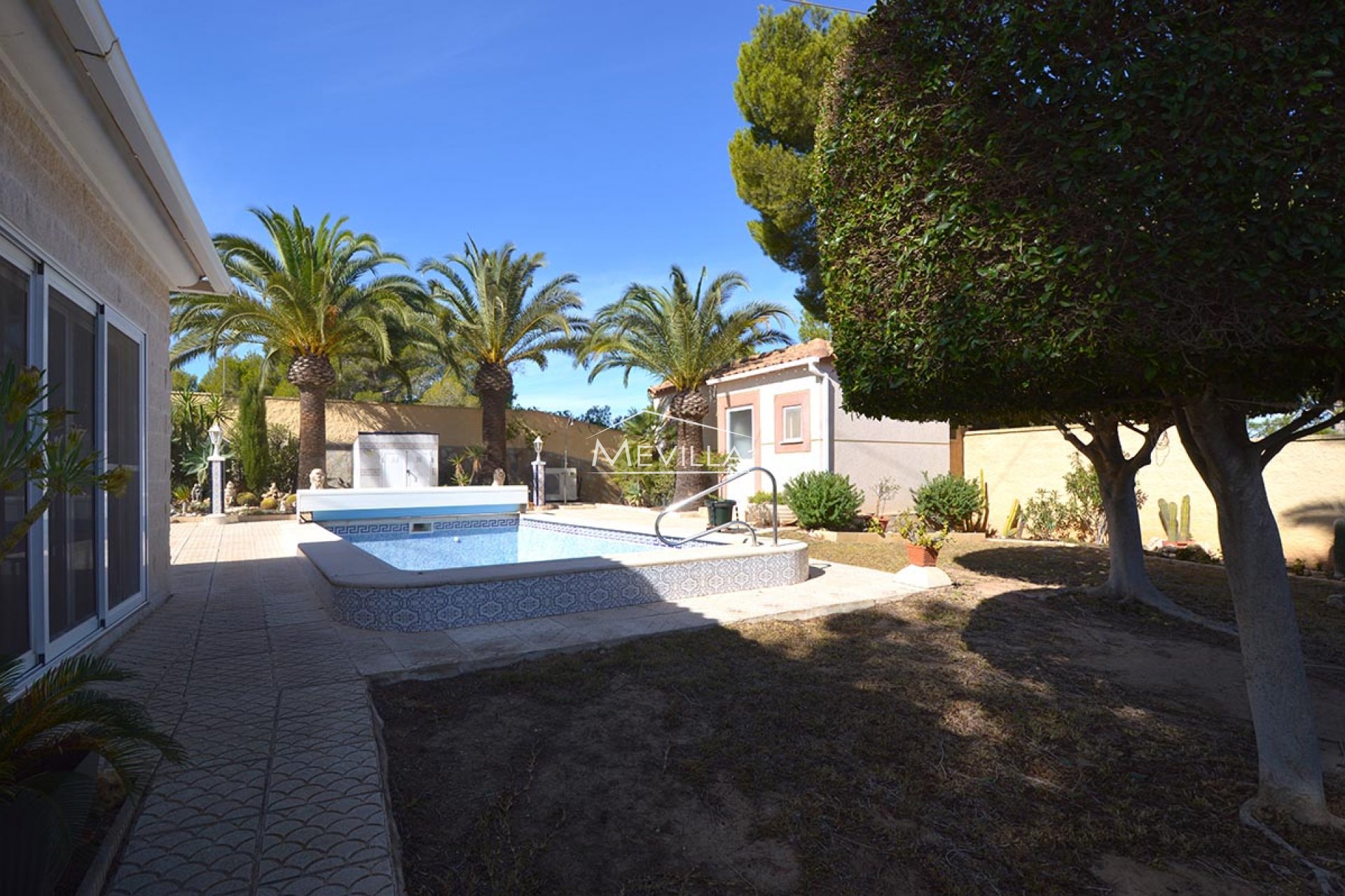 Reventes - Villa - Orihuela Costa - Villamartin