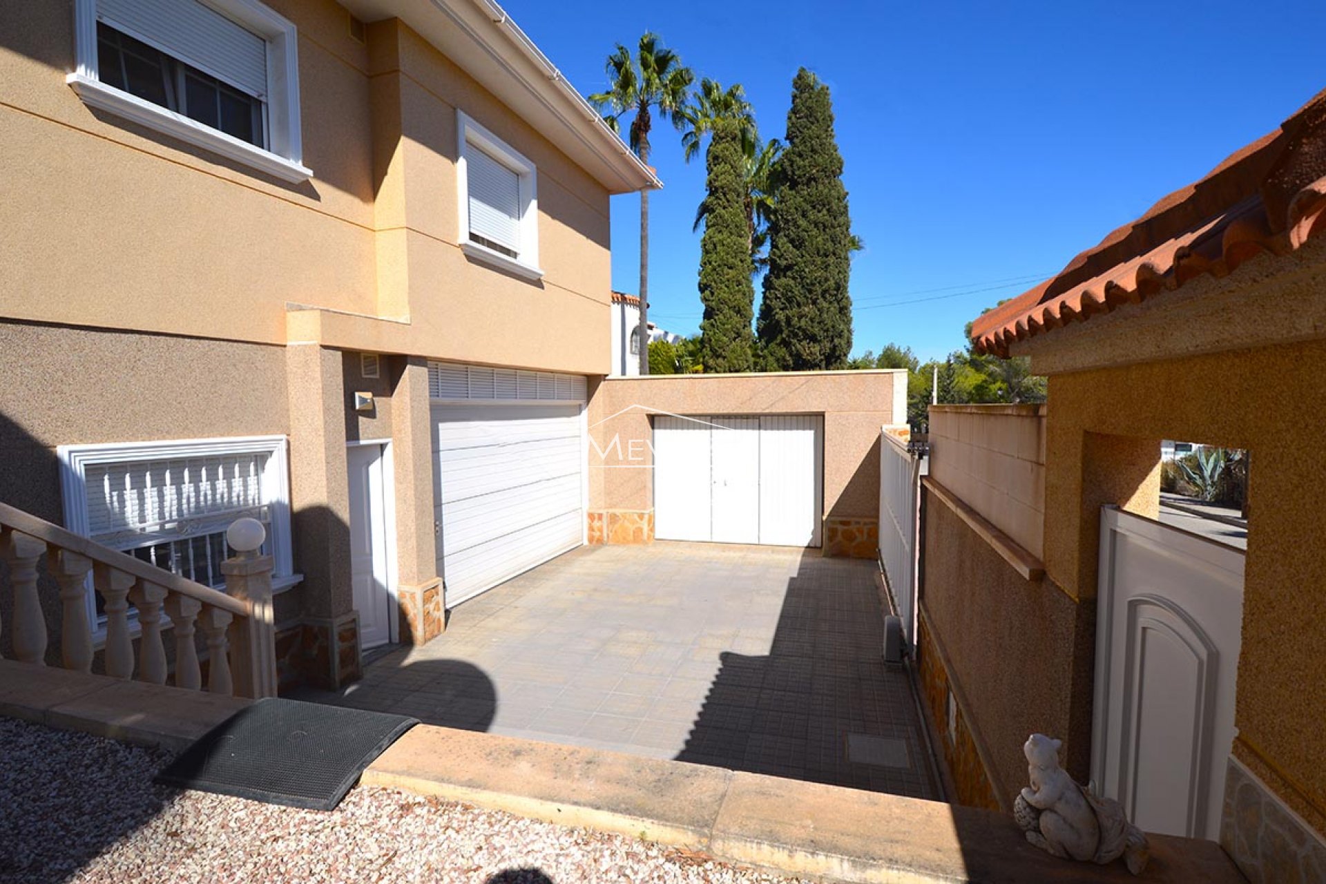 Reventes - Villa - Orihuela Costa - Villamartin
