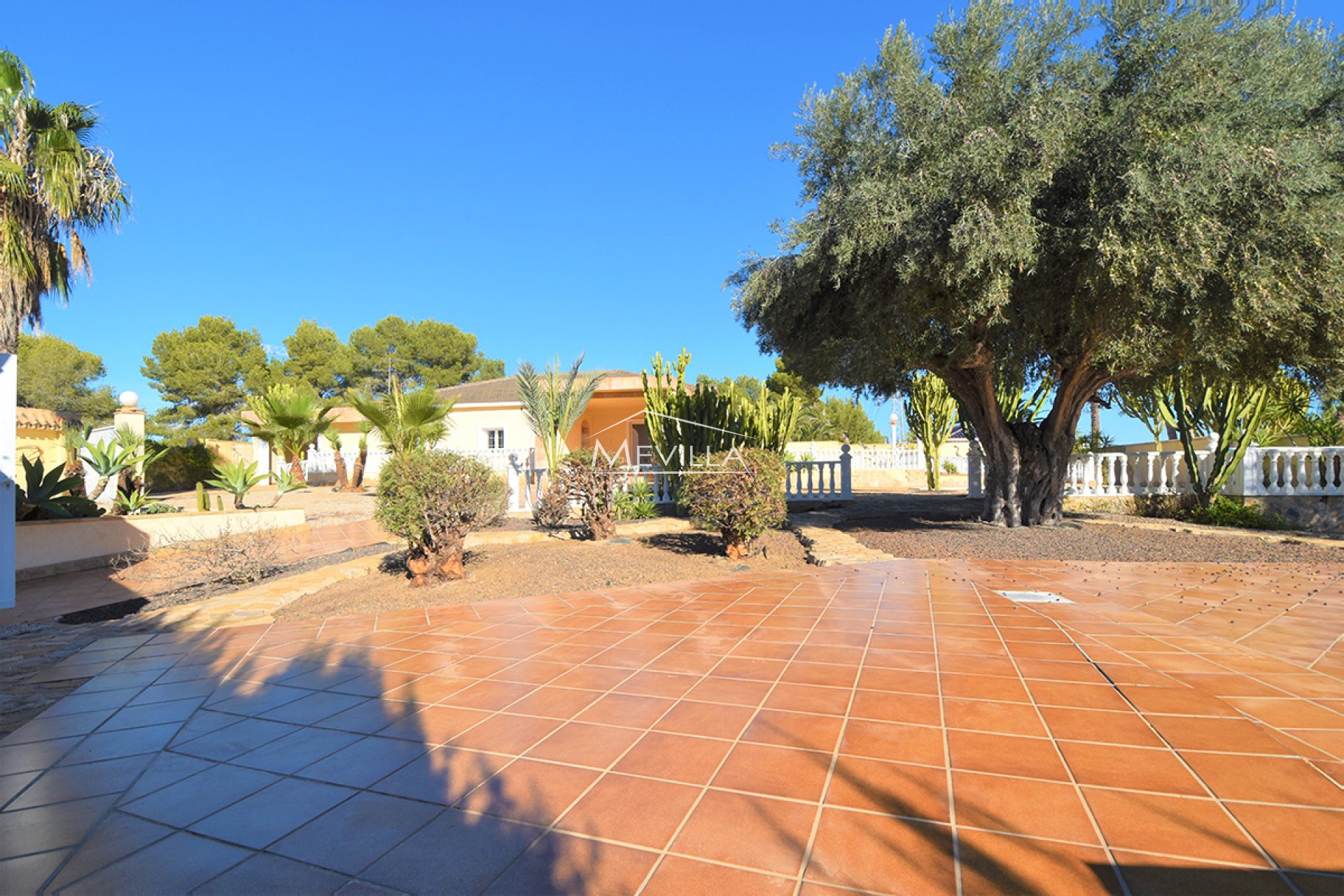 Reventes - Villa - Orihuela Costa - Villamartin