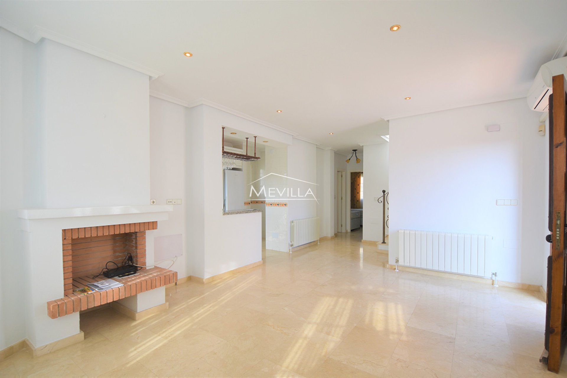 Reventes - Villa - Orihuela Costa - Villamartin