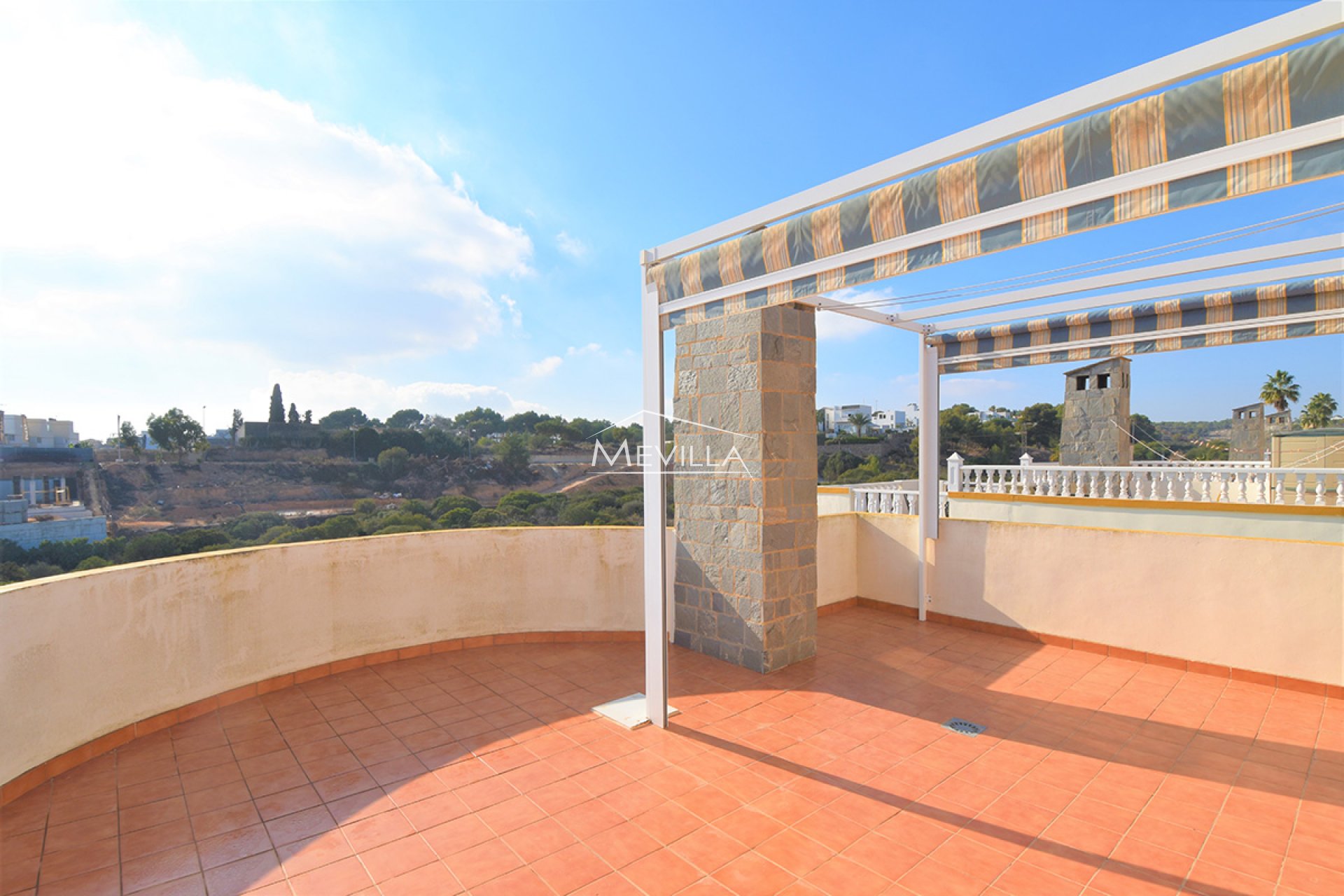 Reventes - Villa - Orihuela Costa - Villamartin