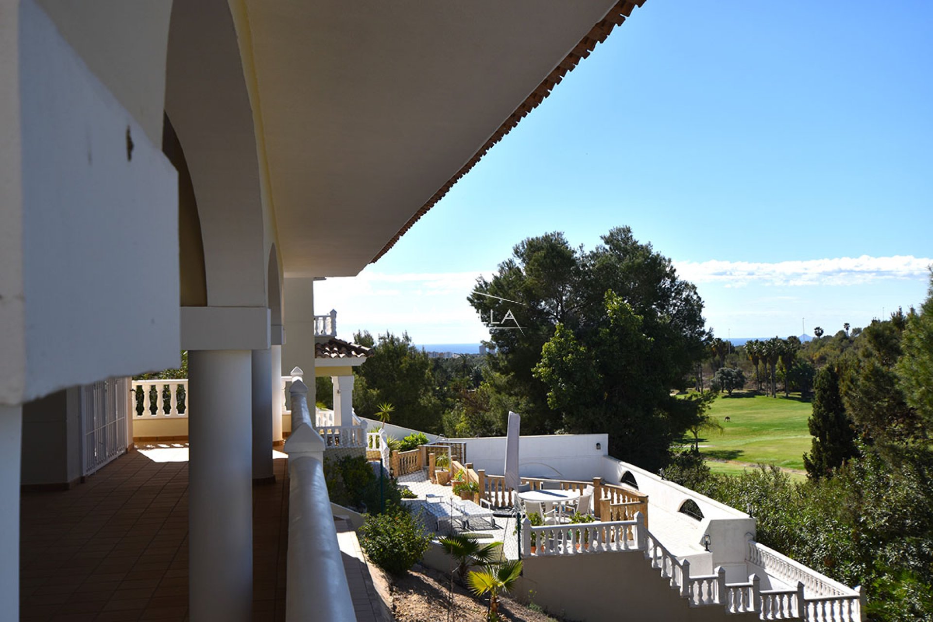 Reventes - Villa - Orihuela Costa - Villamartin