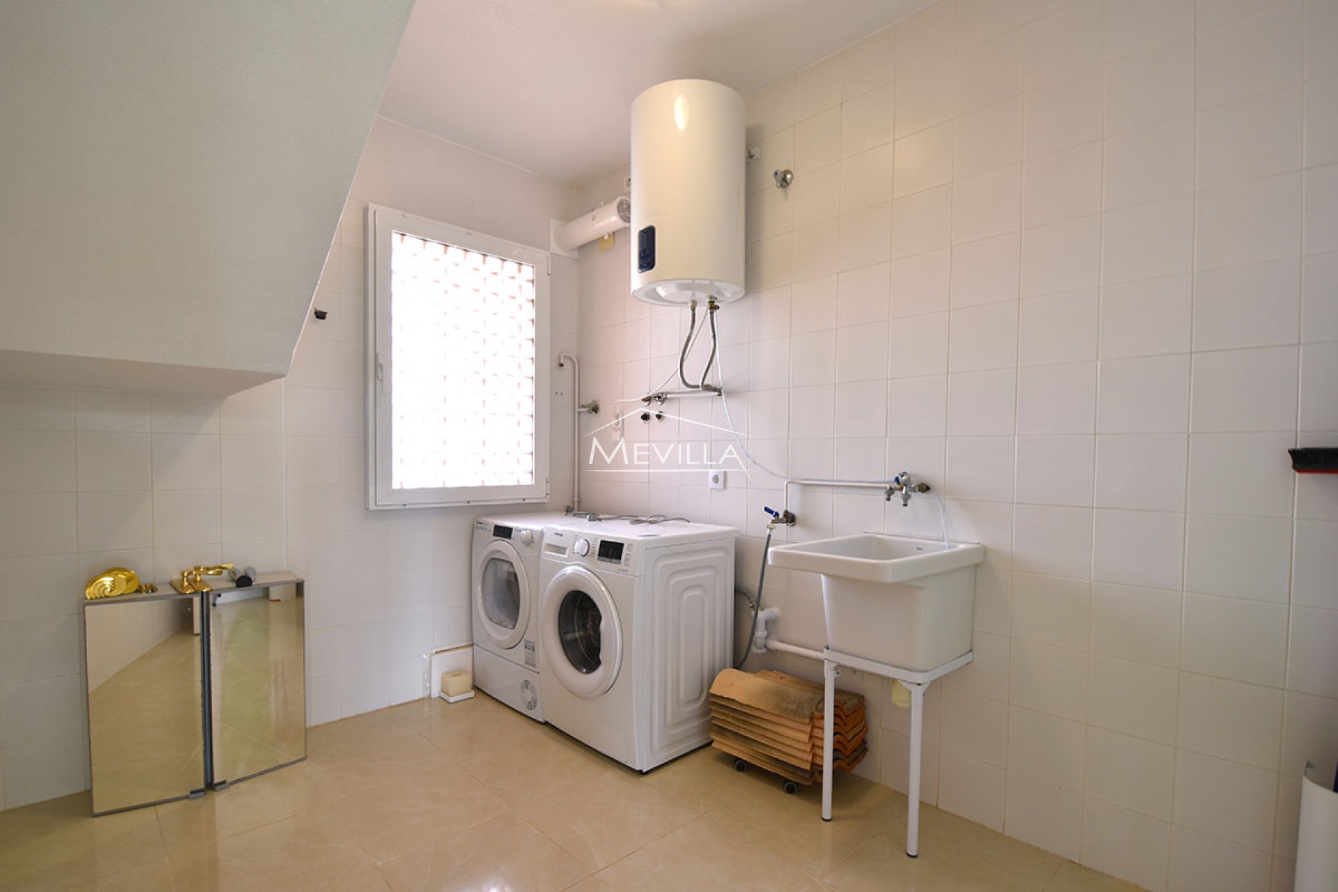 Reventes - Villa - Orihuela Costa - Villamartin