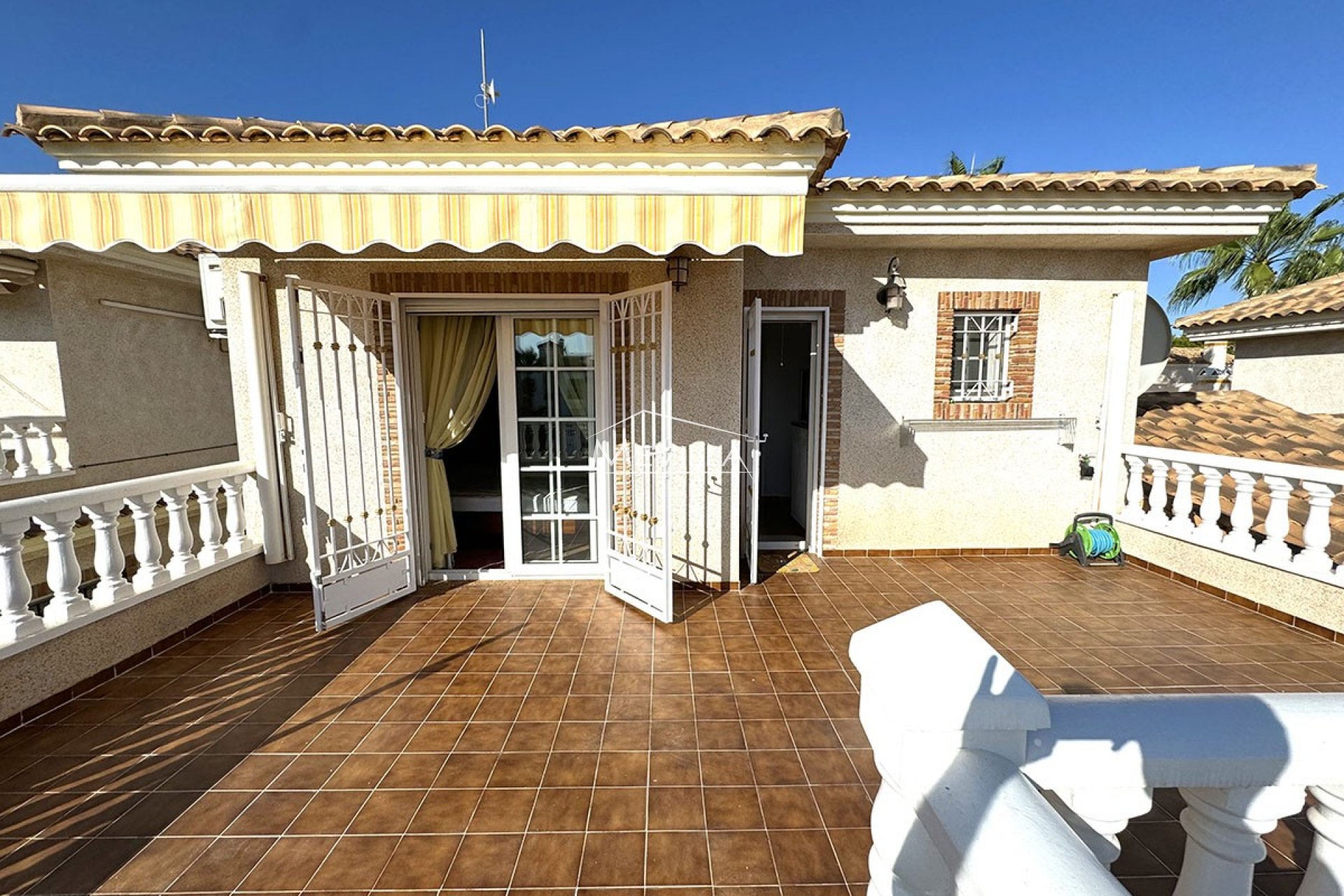 Reventes - Villa - Orihuela Costa - Villamartin