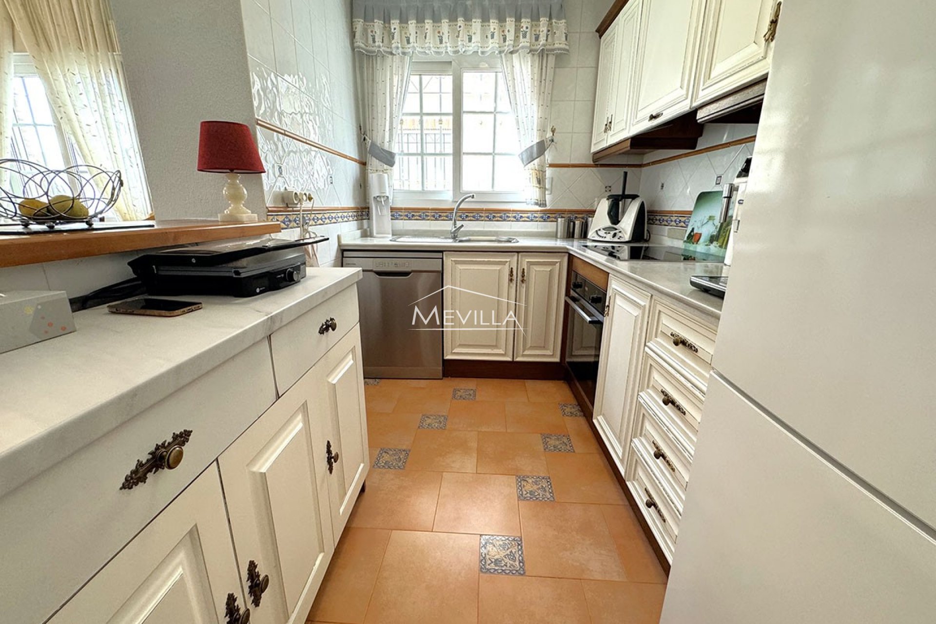 Reventes - Villa - Orihuela Costa - Villamartin