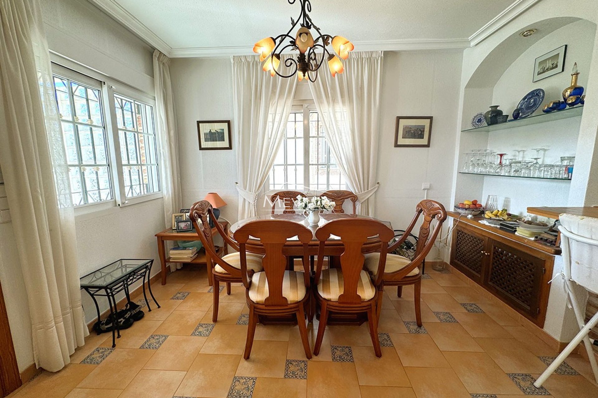 Reventes - Villa - Orihuela Costa - Villamartin