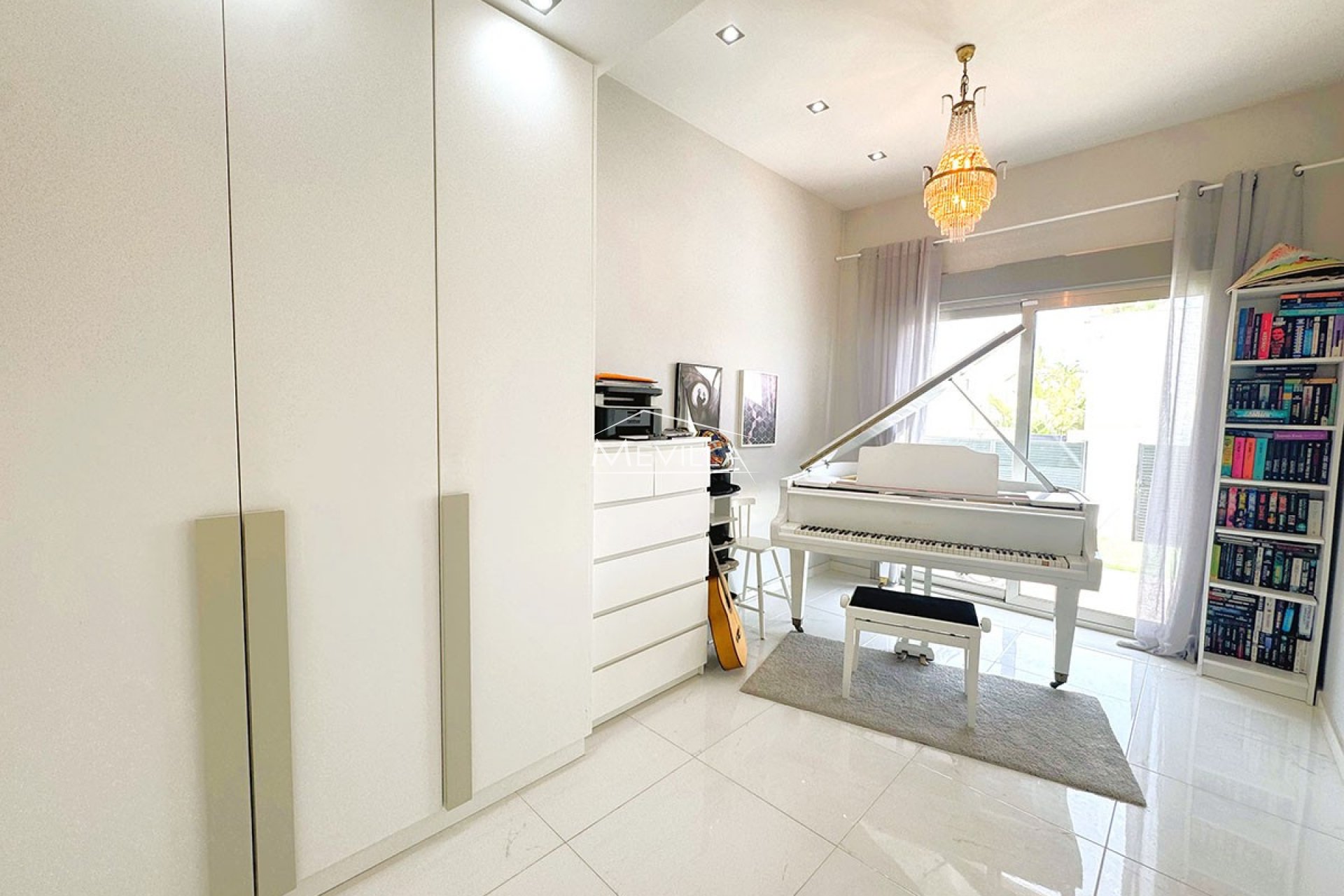 Reventes - Villa - Orihuela Costa - Villamartin