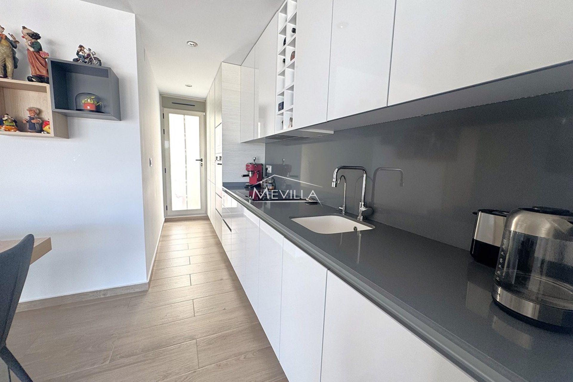 Reventes - Villa - Orihuela Costa - Villamartin