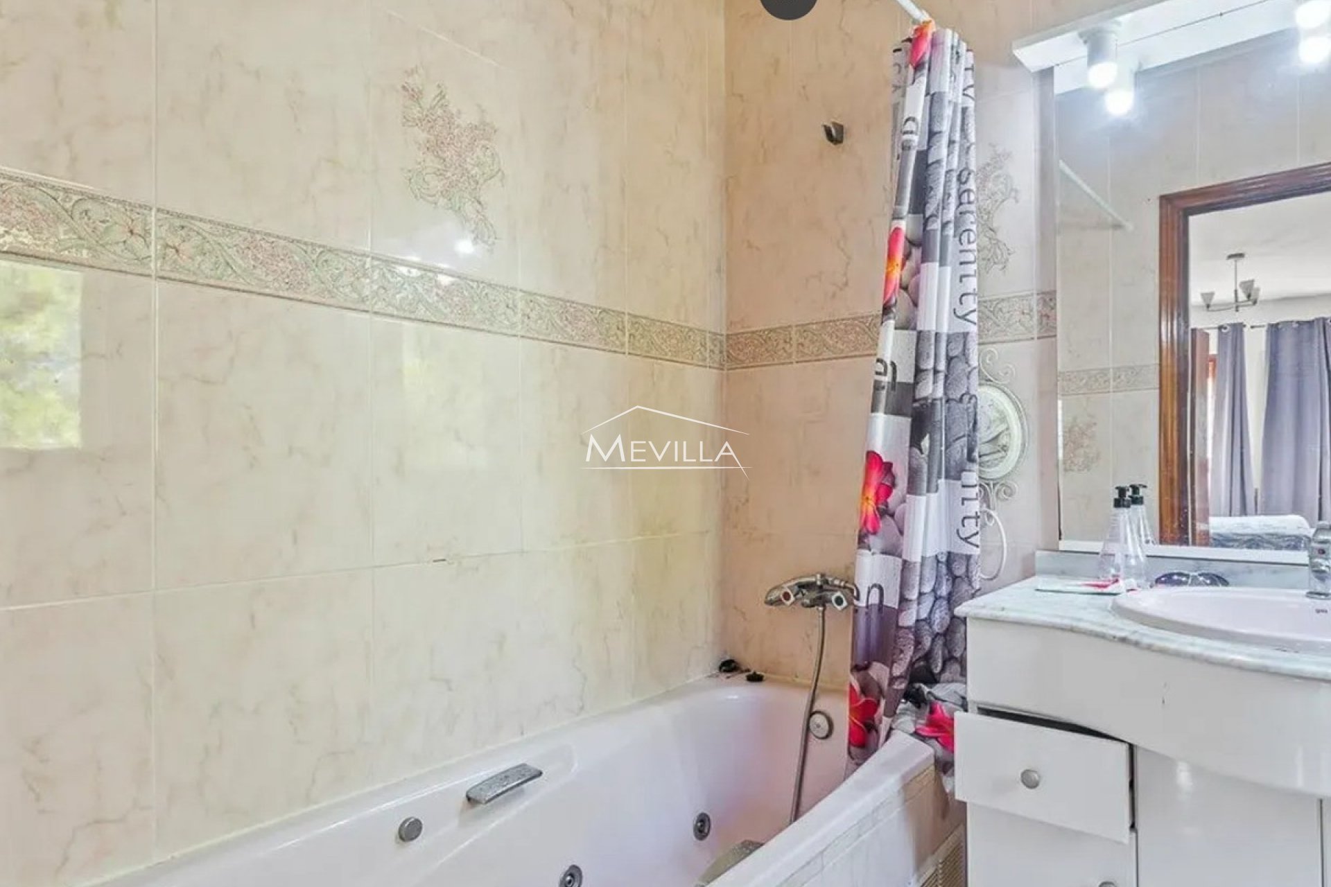 Reventes - Villa - Orihuela Costa - Villamartin