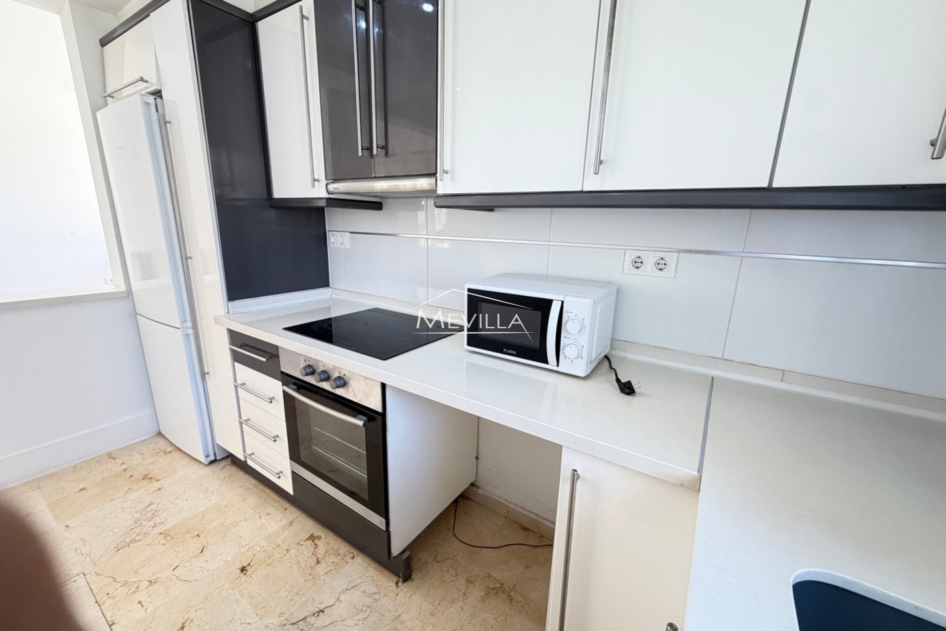 Reventes - Villa - Orihuela Costa - Villamartin