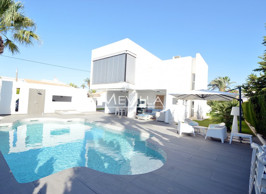 Salg (Resales) - Villa - Orihuela Costa - Cabo Roig