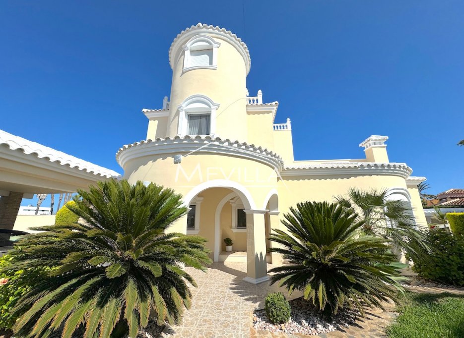 Salg (Resales) - Villa - Orihuela Costa - Cabo Roig