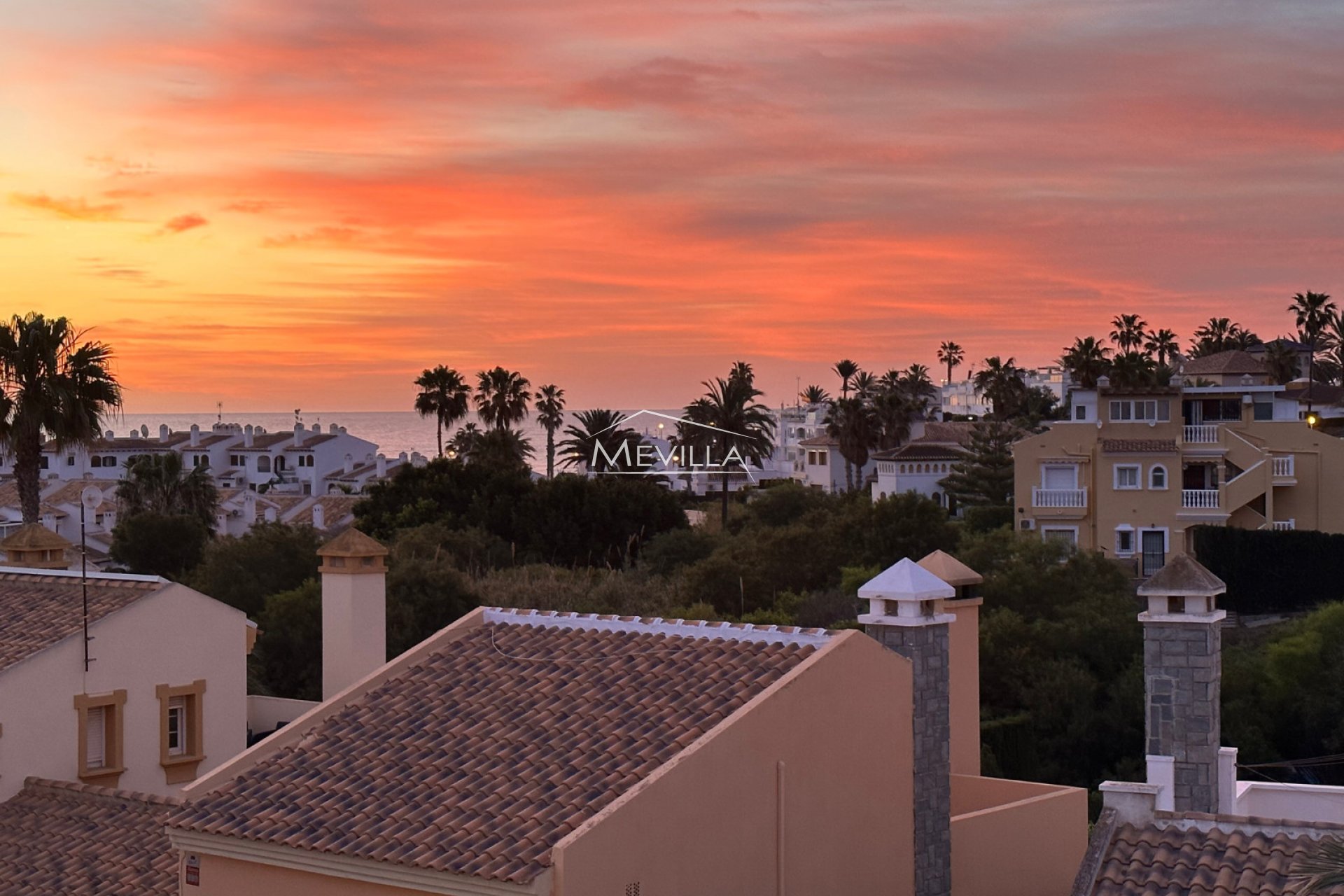 Salg (Resales) - Villa - Orihuela Costa - Cabo Roig