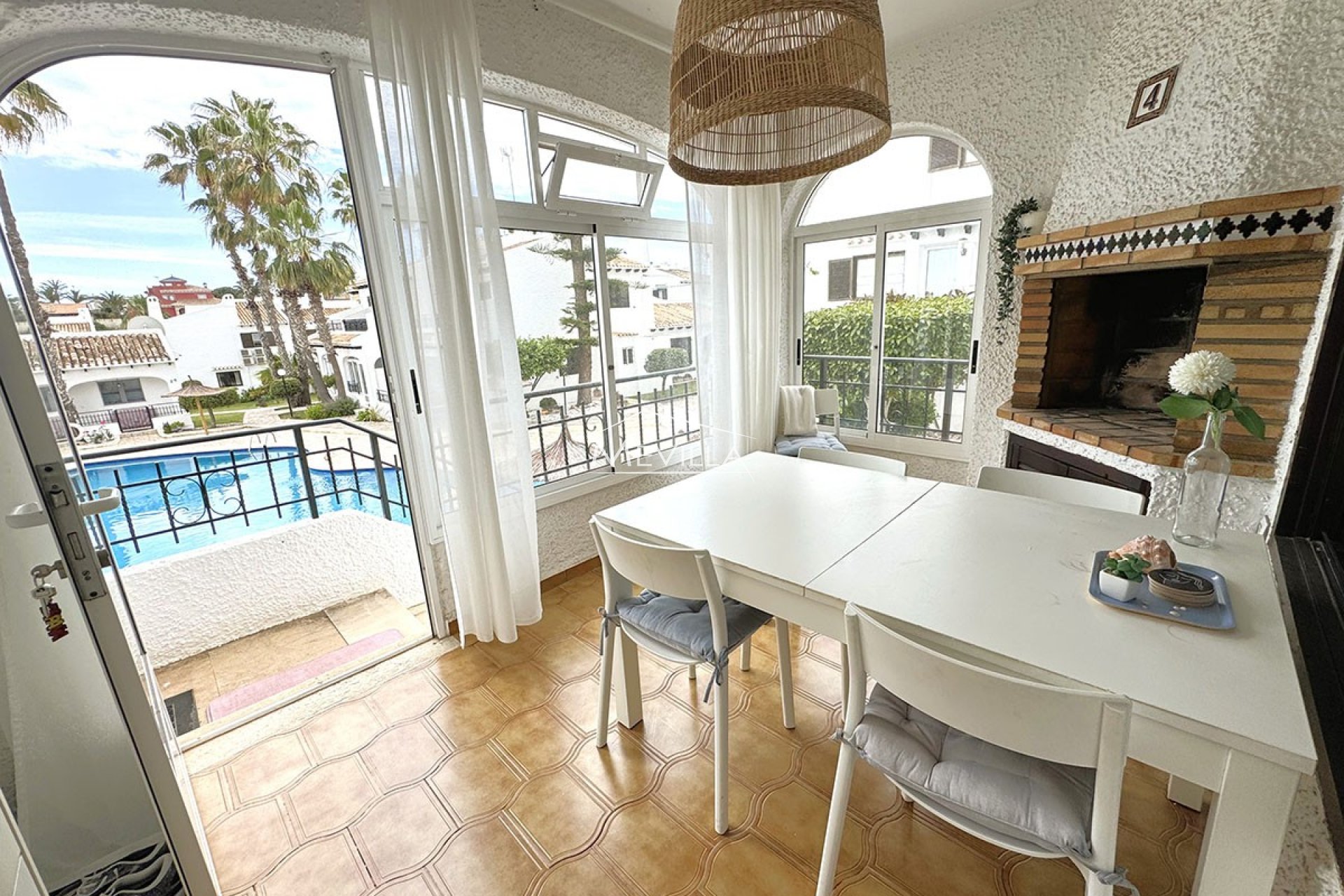 Salg (Resales) - Villa - Orihuela Costa - Cabo Roig