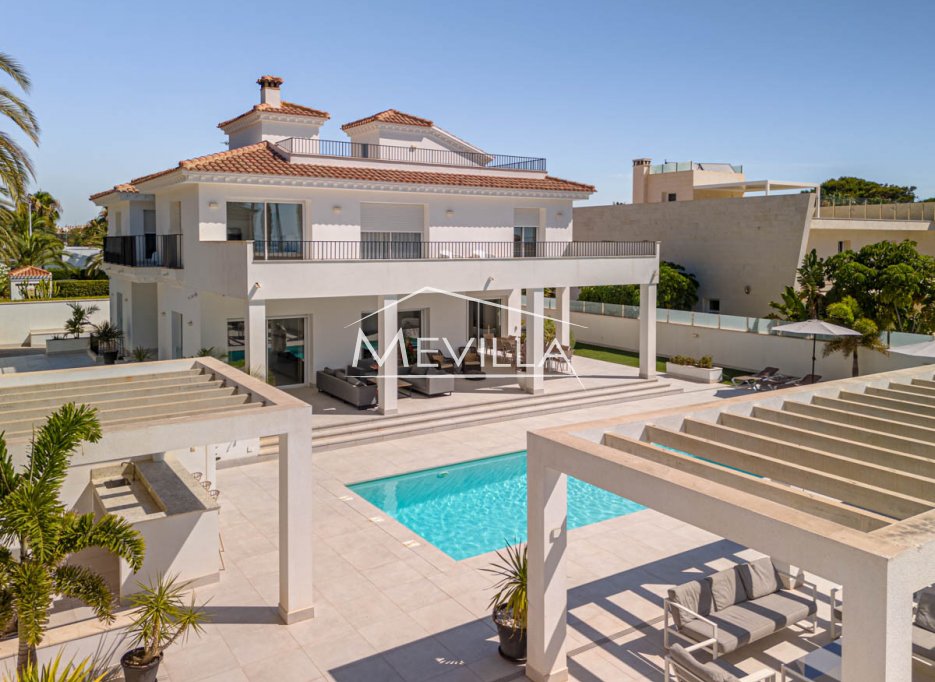 Salg (Resales) - Villa - Orihuela Costa - Cabo Roig