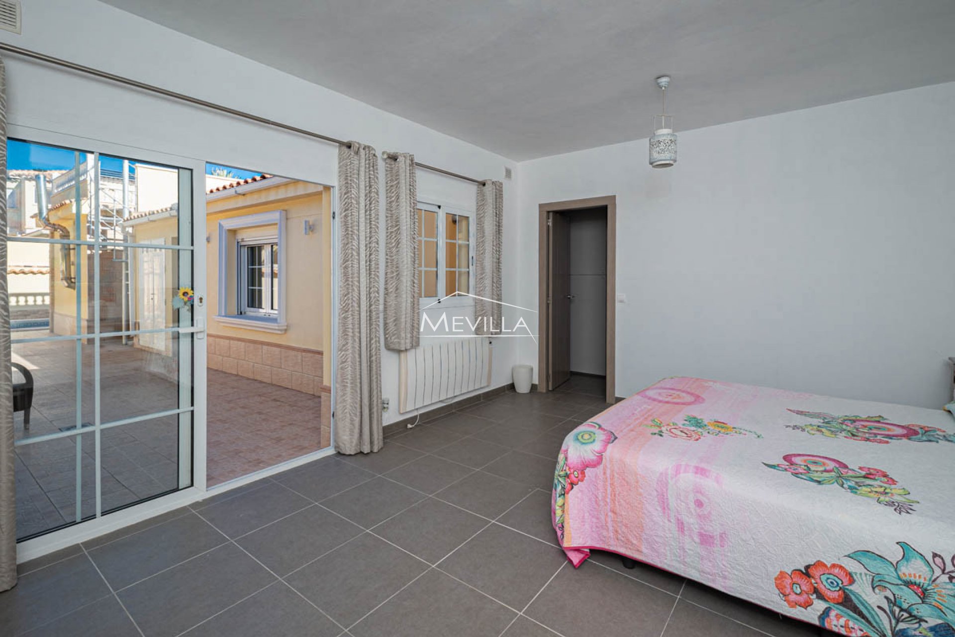 Salg (Resales) - Villa - Orihuela Costa - Cabo Roig