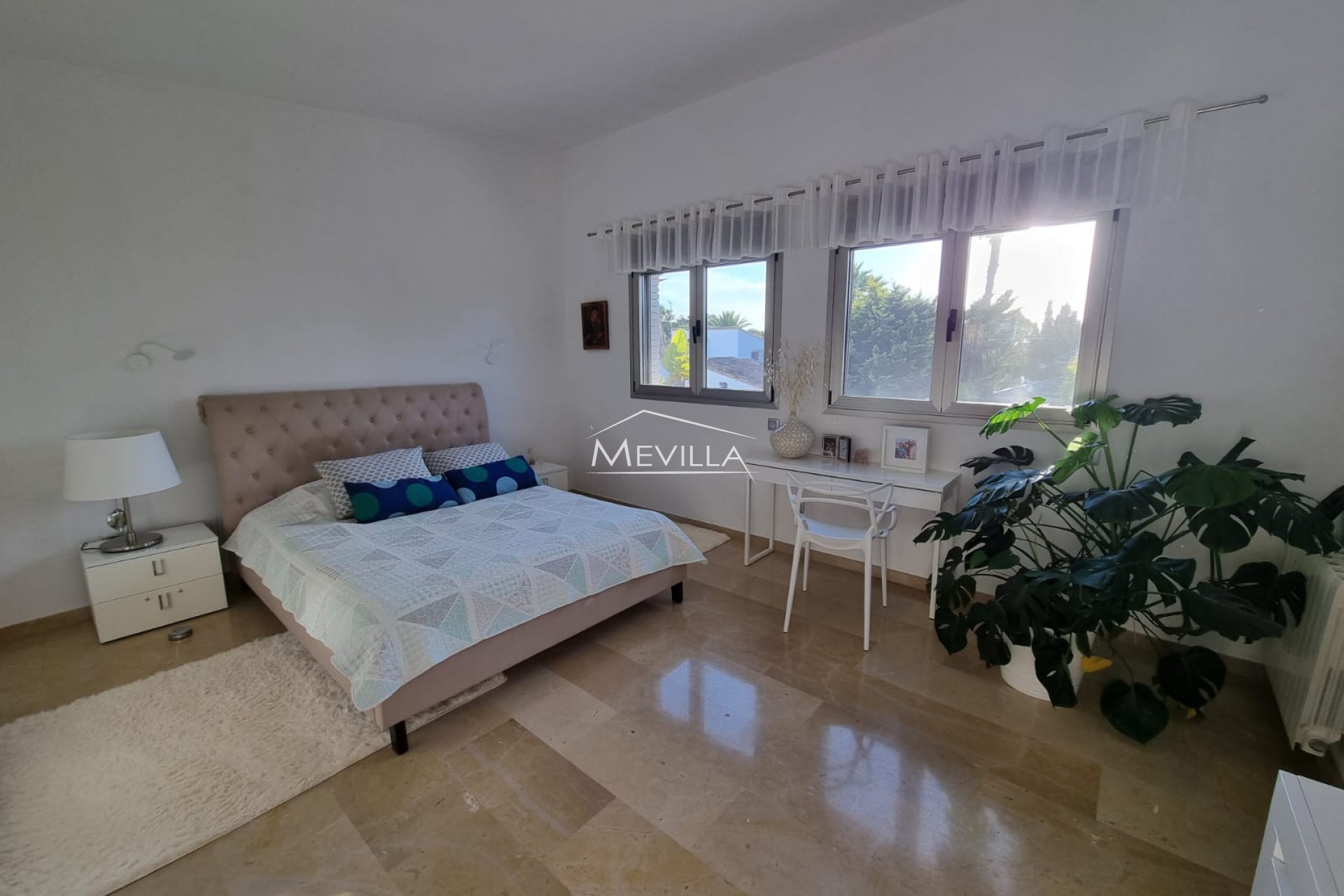 Salg (Resales) - Villa - Orihuela Costa - Campoamor