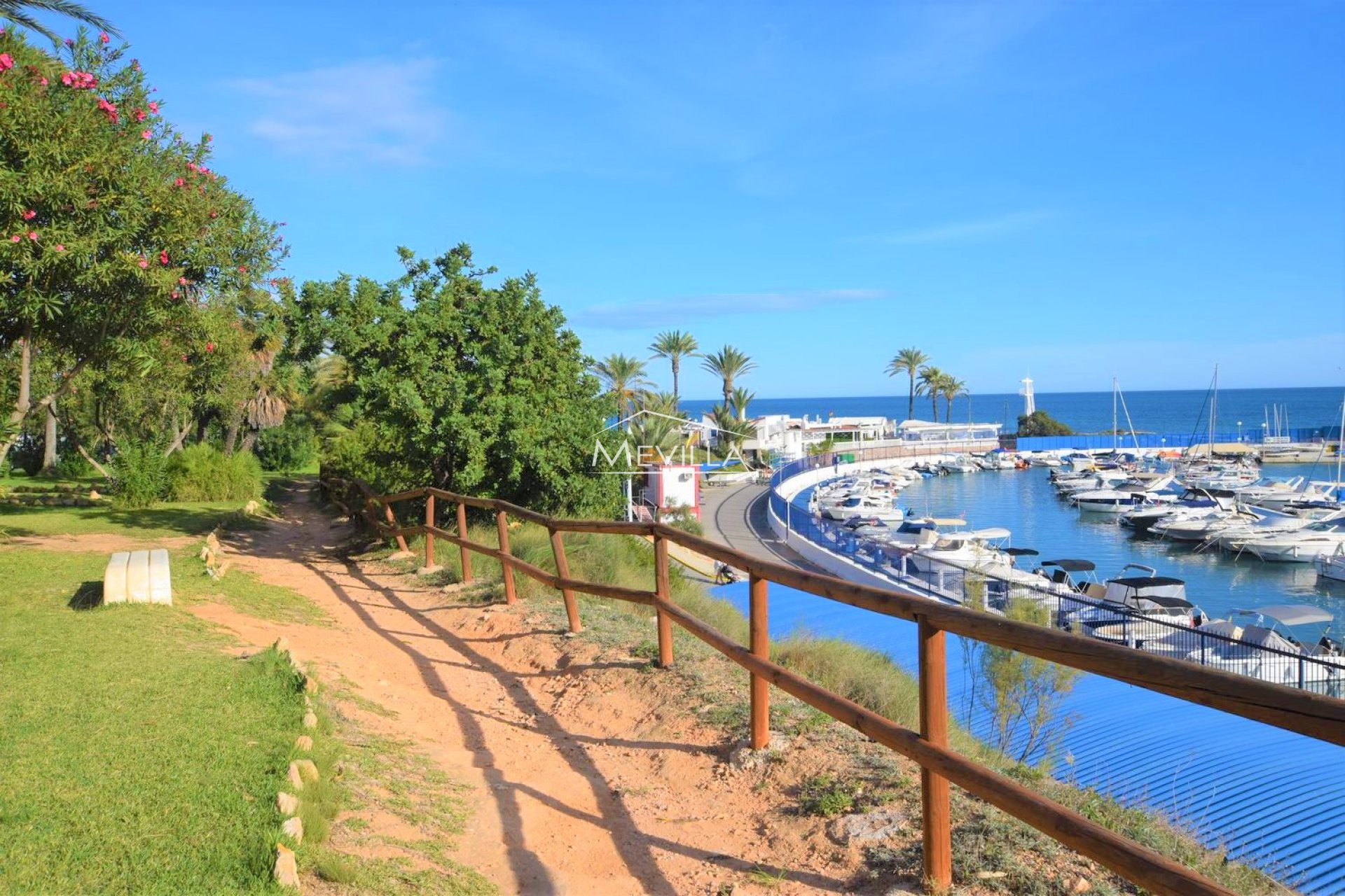 Salg (Resales) - Villa - Orihuela Costa - Campoamor
