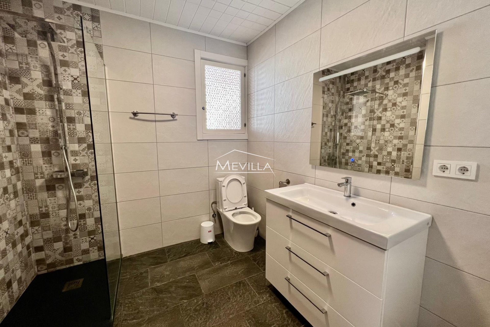 Salg (Resales) - Villa - Orihuela Costa - Campoamor