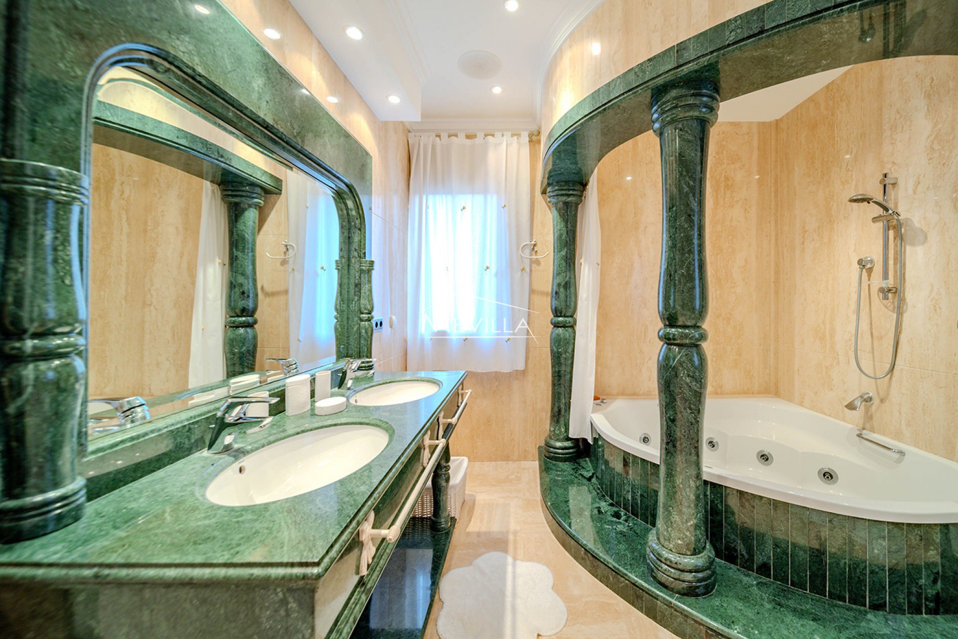 Salg (Resales) - Villa - Orihuela Costa - Campoamor