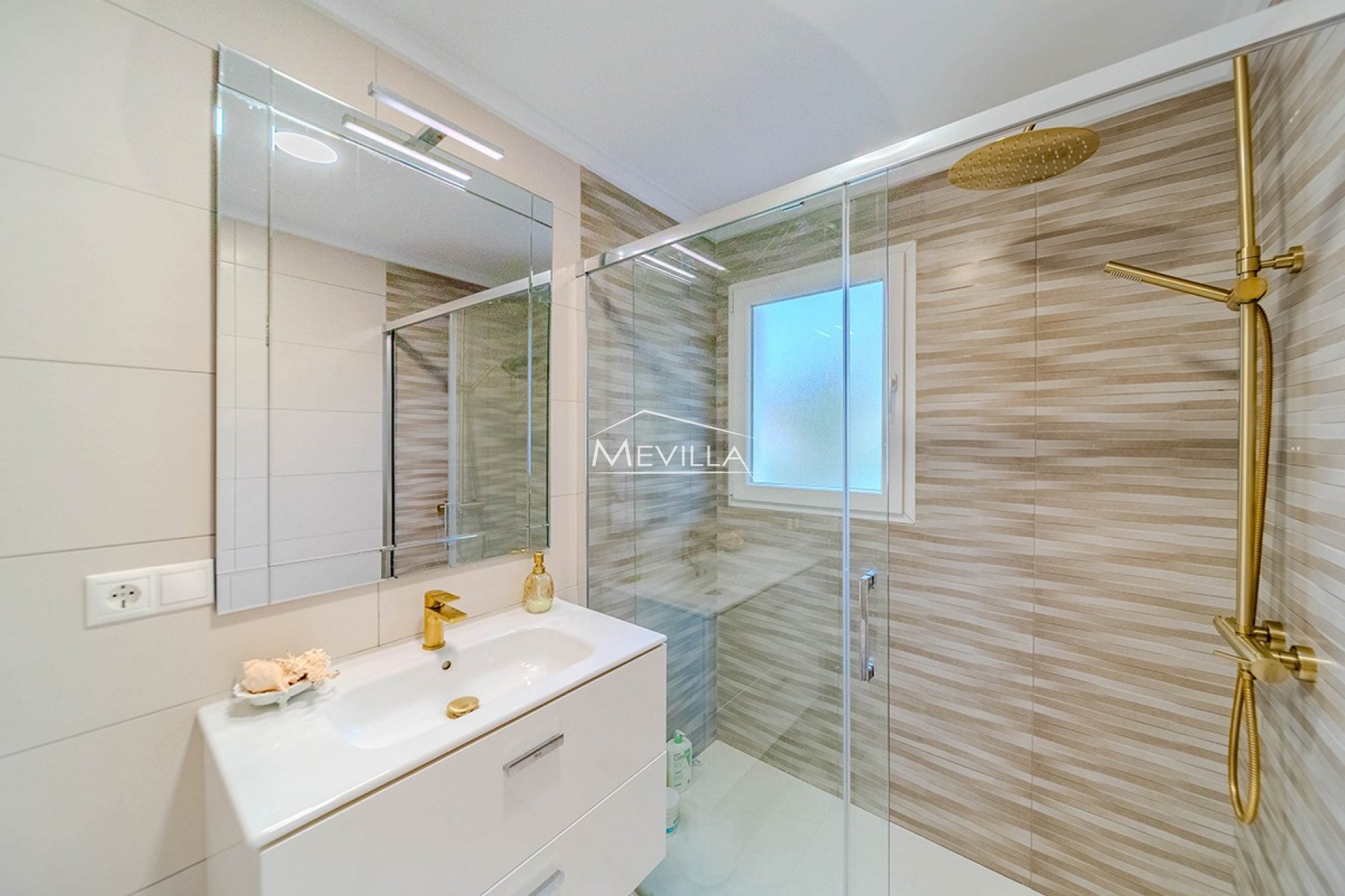 Salg (Resales) - Villa - Orihuela Costa - Campoamor