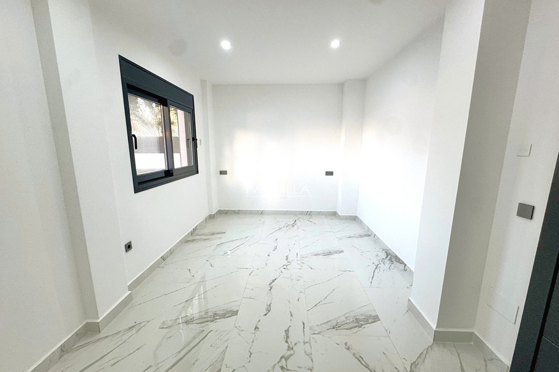 Salg (Resales) - Villa - Orihuela Costa - Campoamor