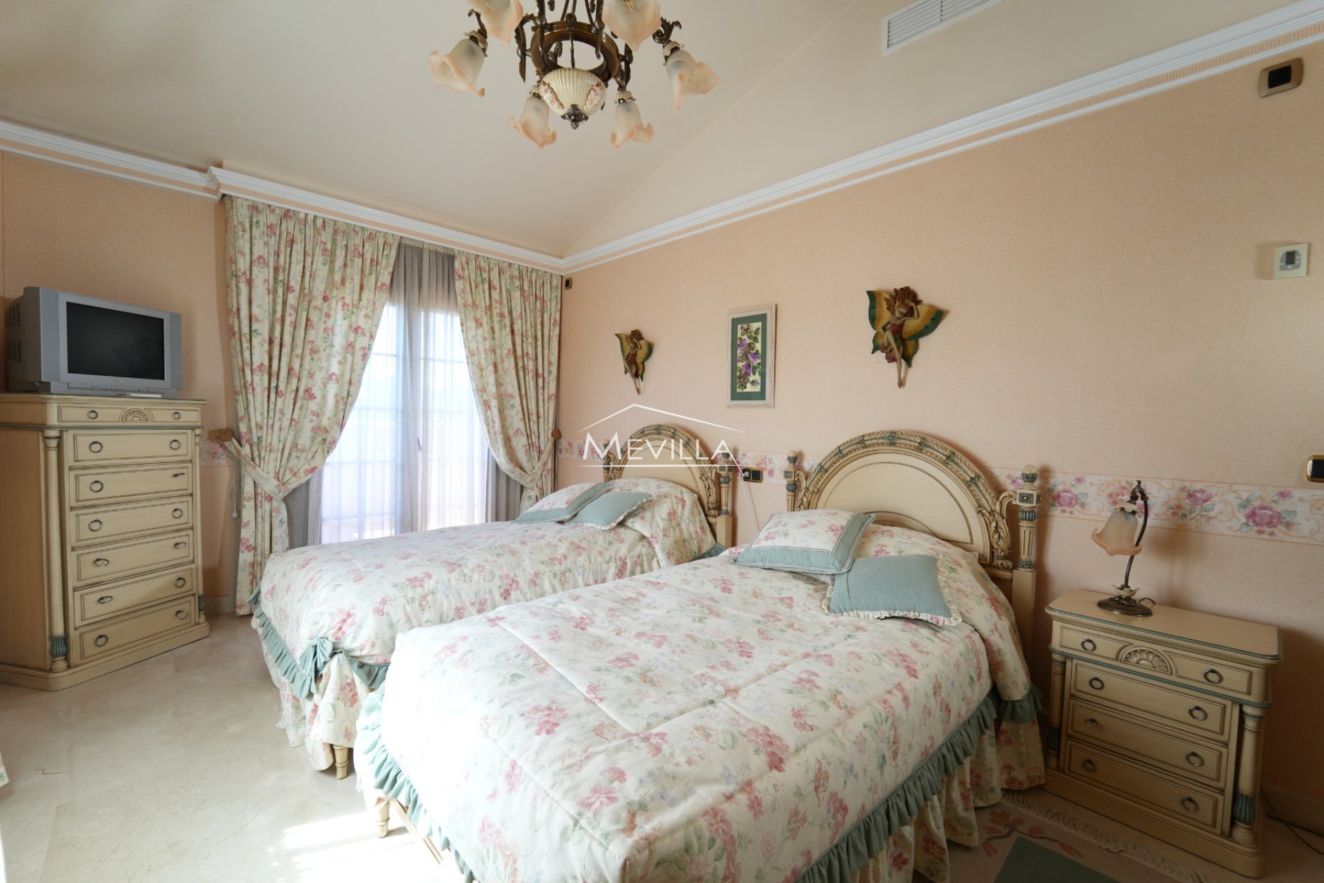 Salg (Resales) - Villa - Orihuela Costa - Campoamor