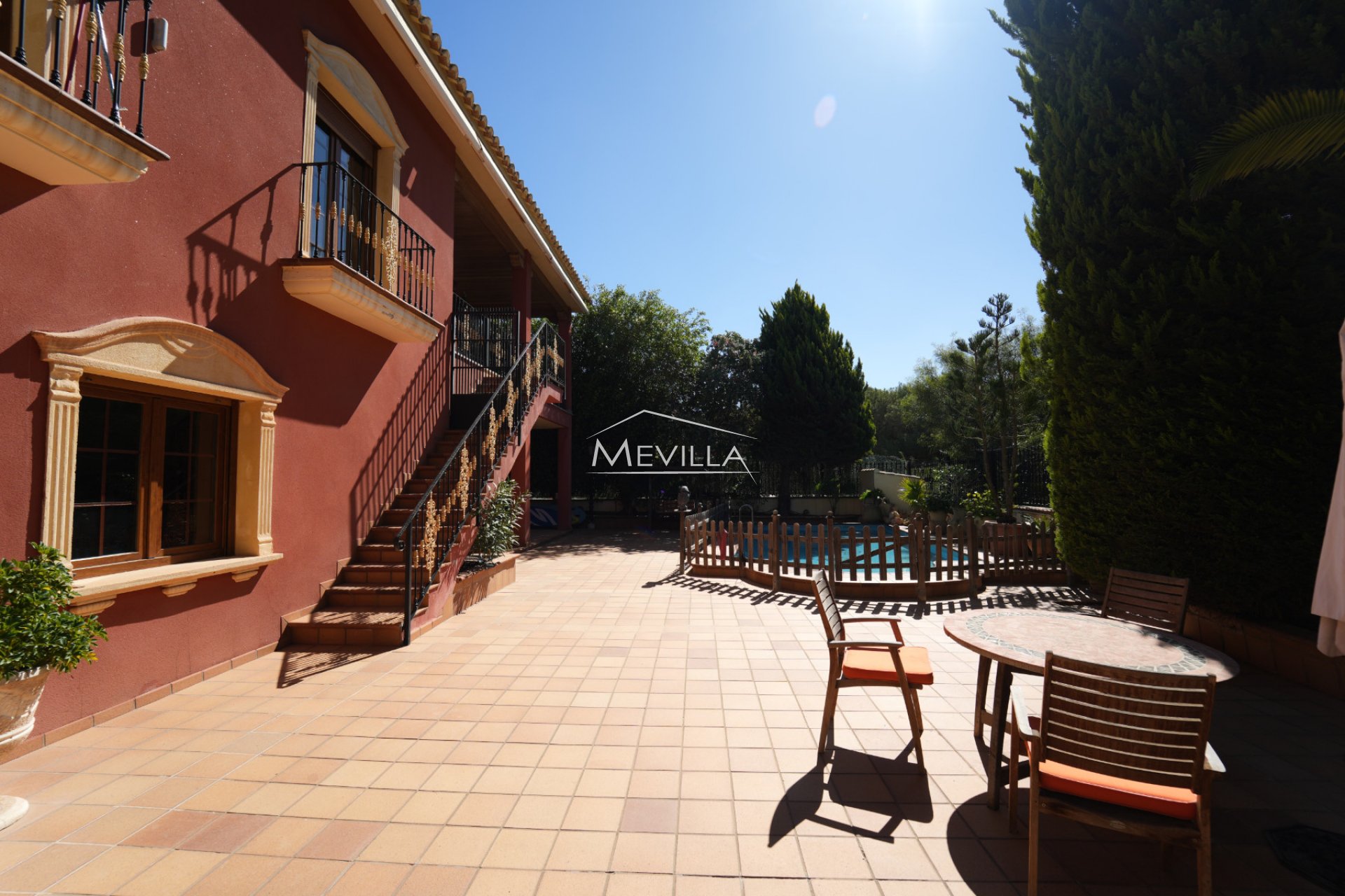 Salg (Resales) - Villa - Orihuela Costa - Campoamor