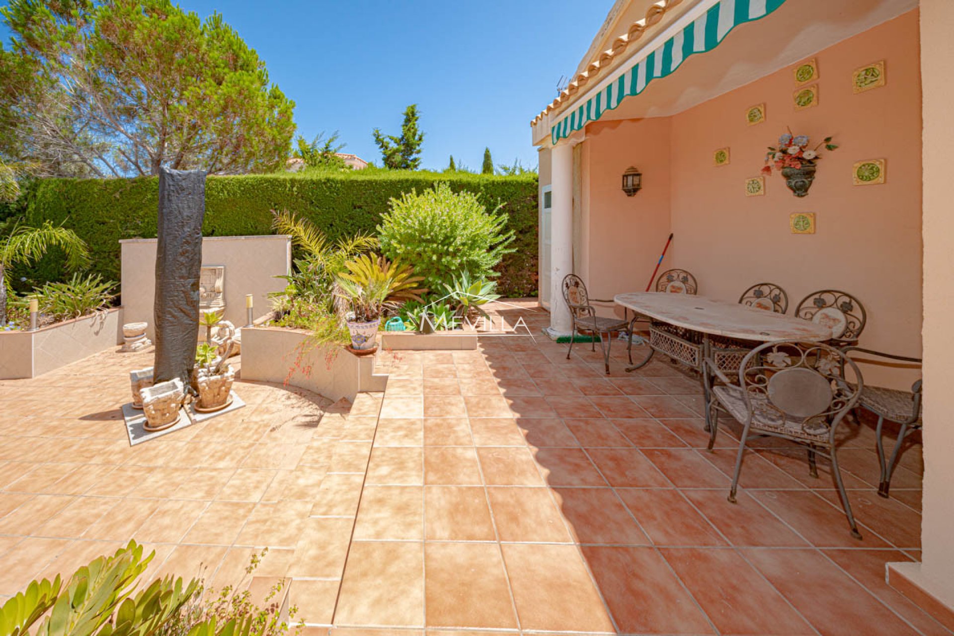 Salg (Resales) - Villa - Orihuela Costa - Campoamor