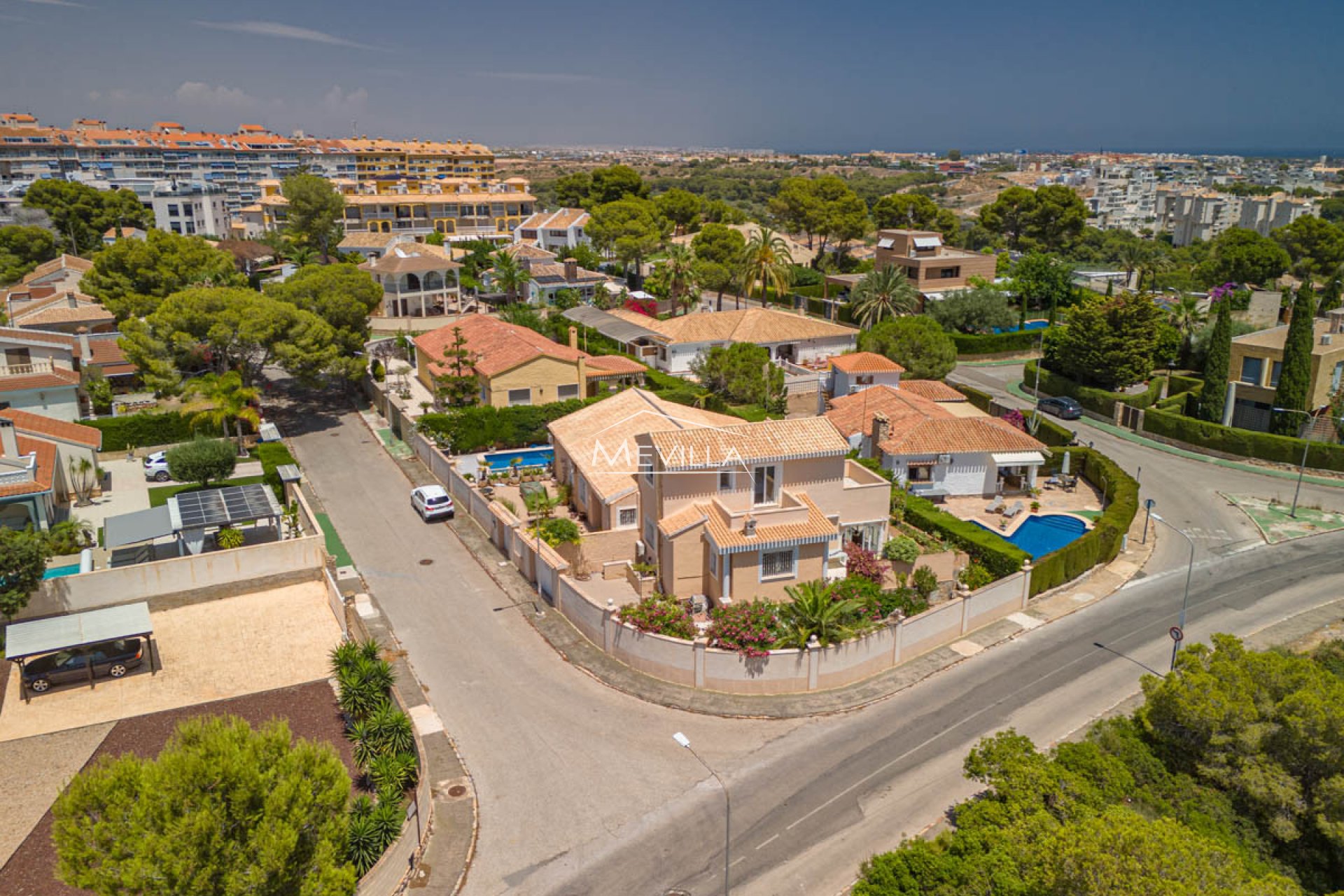 Salg (Resales) - Villa - Orihuela Costa - Campoamor