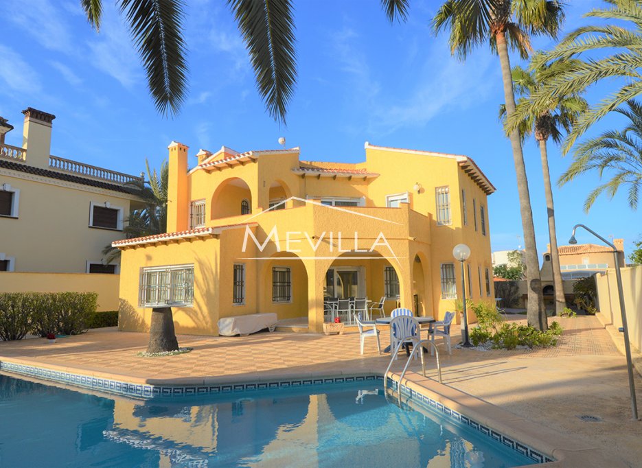 Salg (Resales) - Villa - Orihuela Costa - La Zenia