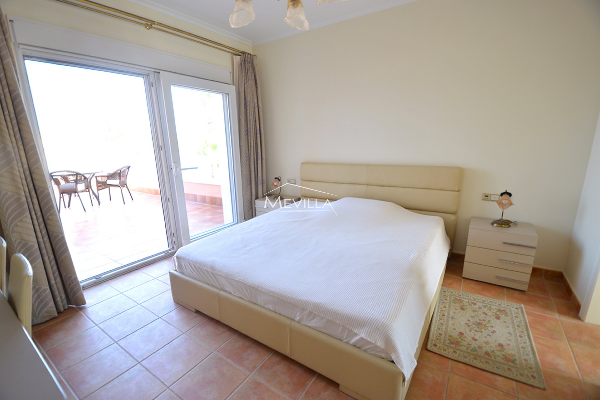 Salg (Resales) - Villa - Orihuela Costa - La Zenia