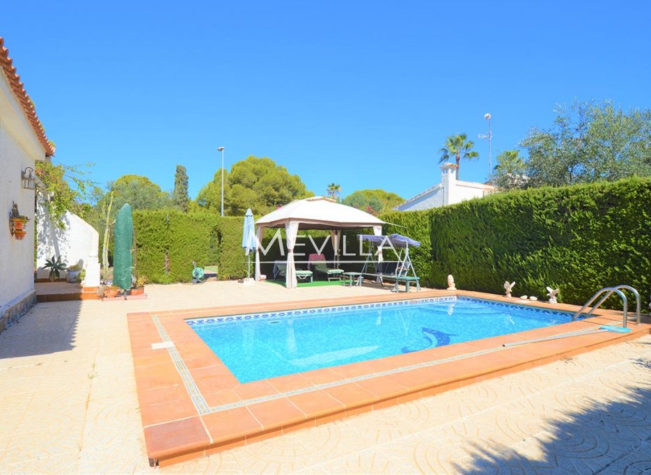 Salg (Resales) - Villa - Orihuela Costa - La Zenia