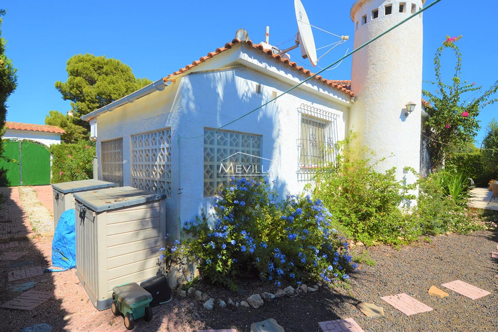 Salg (Resales) - Villa - Orihuela Costa - La Zenia