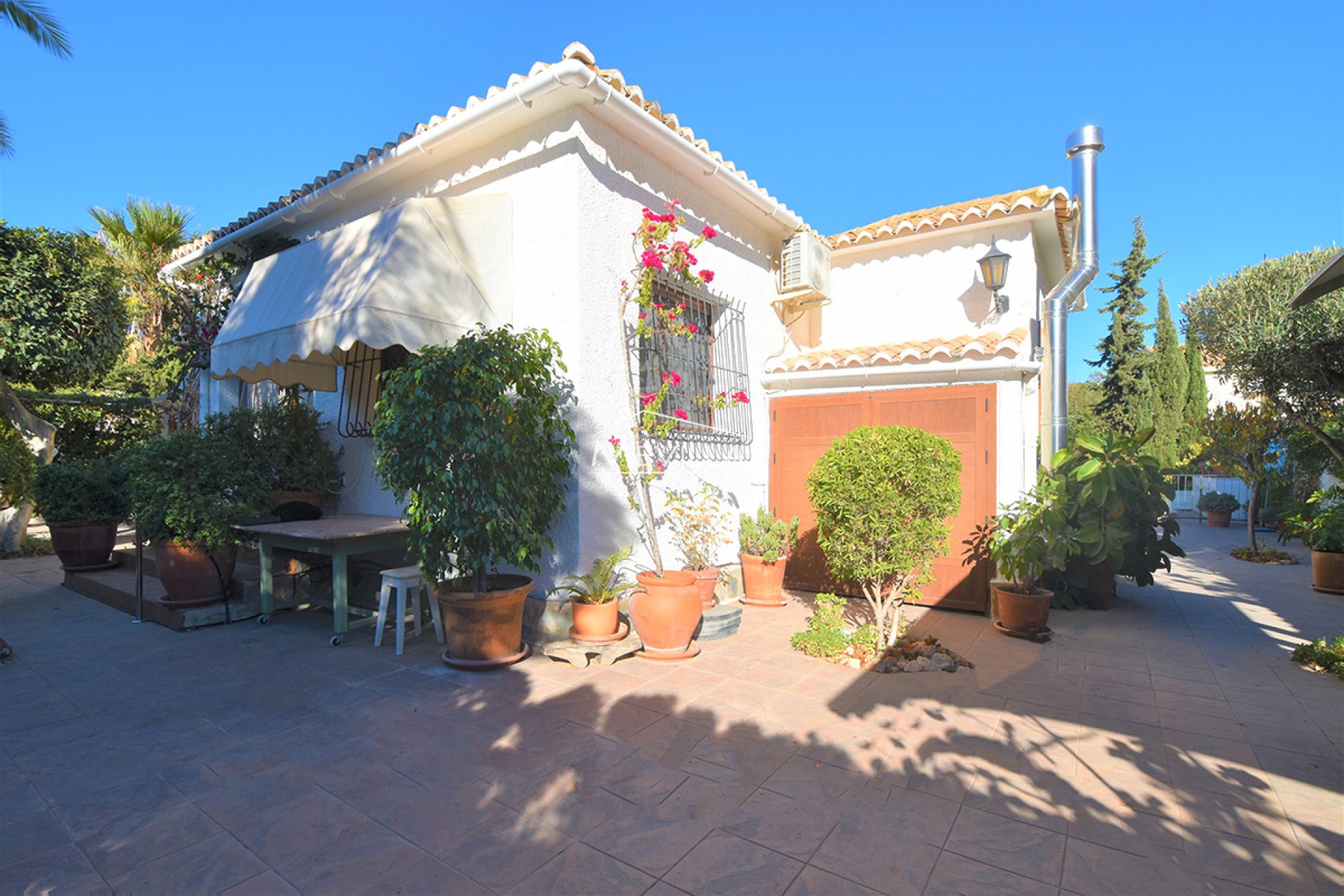 Salg (Resales) - Villa - Orihuela Costa - La Zenia