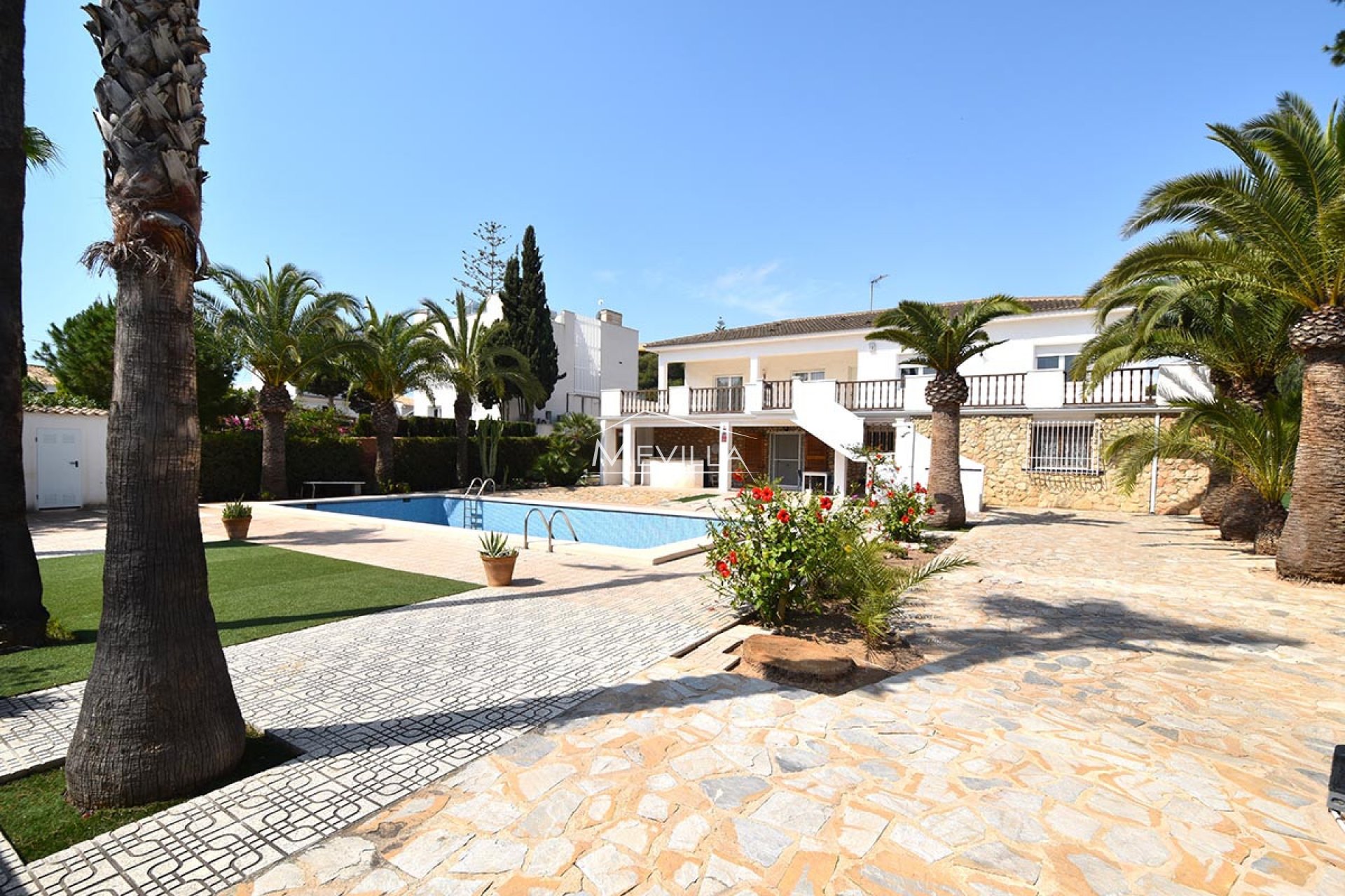 Salg (Resales) - Villa - Orihuela Costa - La Zenia