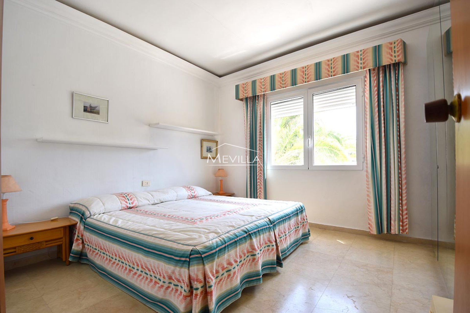 Salg (Resales) - Villa - Orihuela Costa - La Zenia