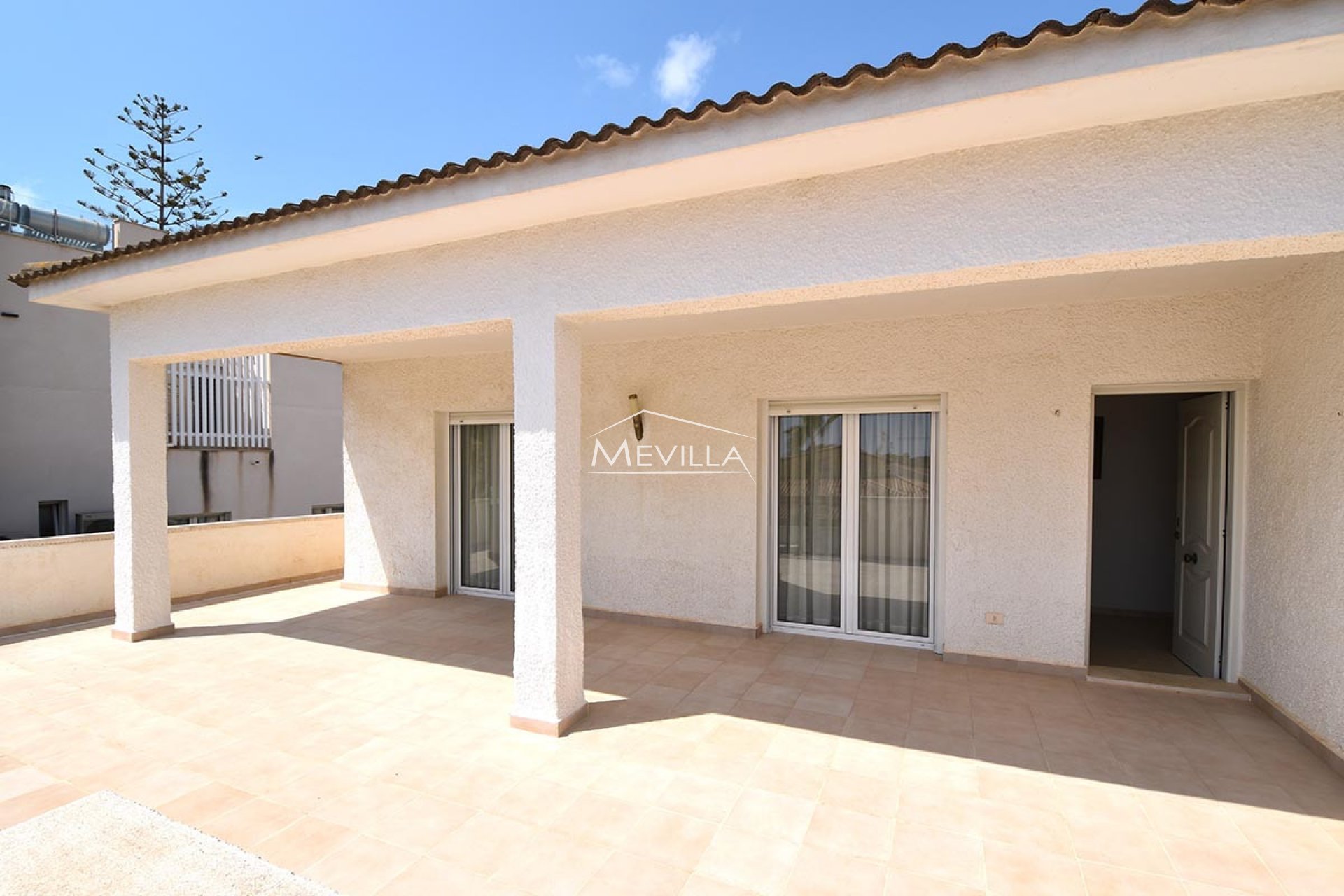 Salg (Resales) - Villa - Orihuela Costa - La Zenia