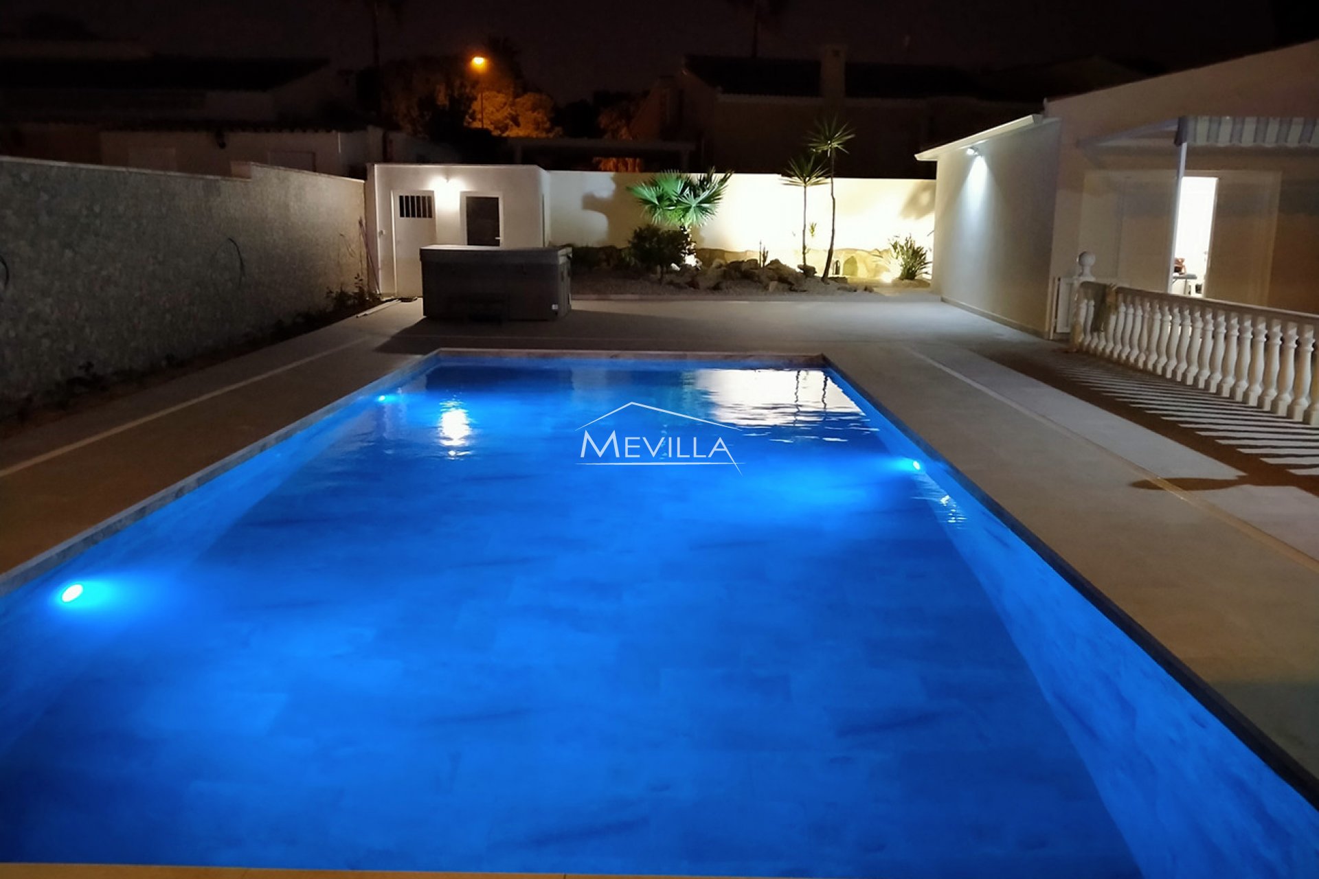 Salg (Resales) - Villa - Orihuela Costa - La Zenia
