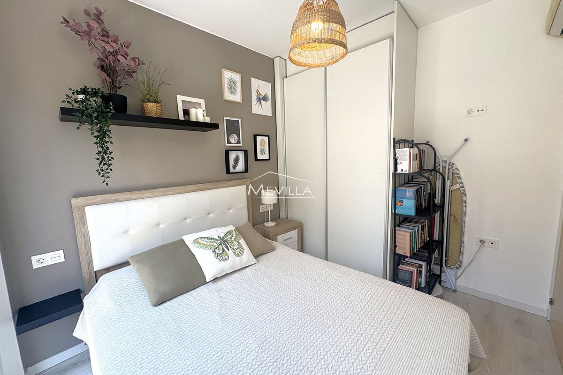 Salg (Resales) - Villa - Orihuela Costa - La Zenia