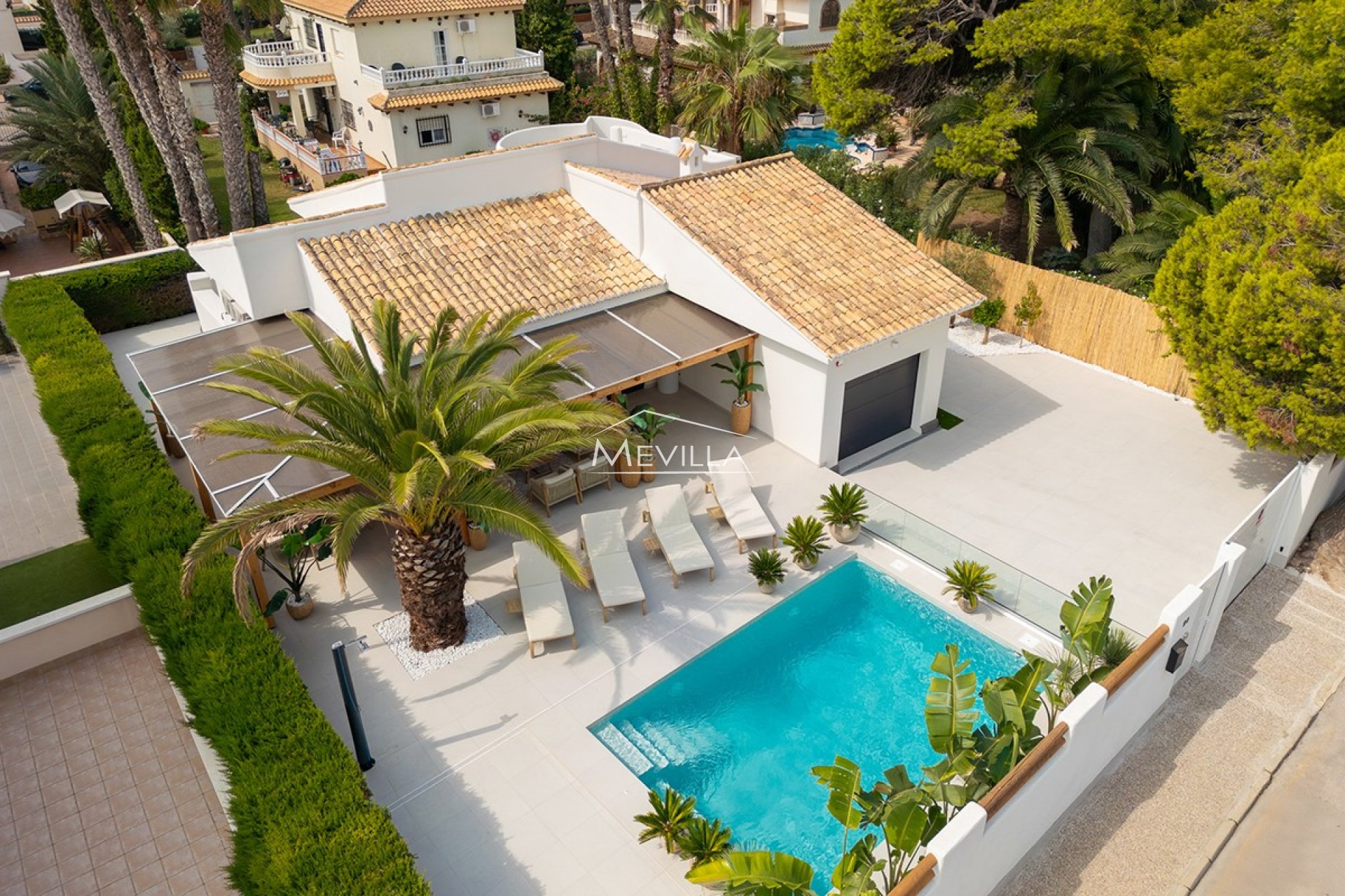 Salg (Resales) - Villa - Orihuela Costa - La Zenia