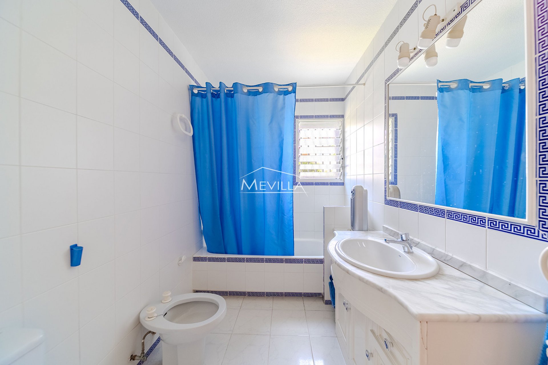 Salg (Resales) - Villa - Orihuela Costa - La Zenia