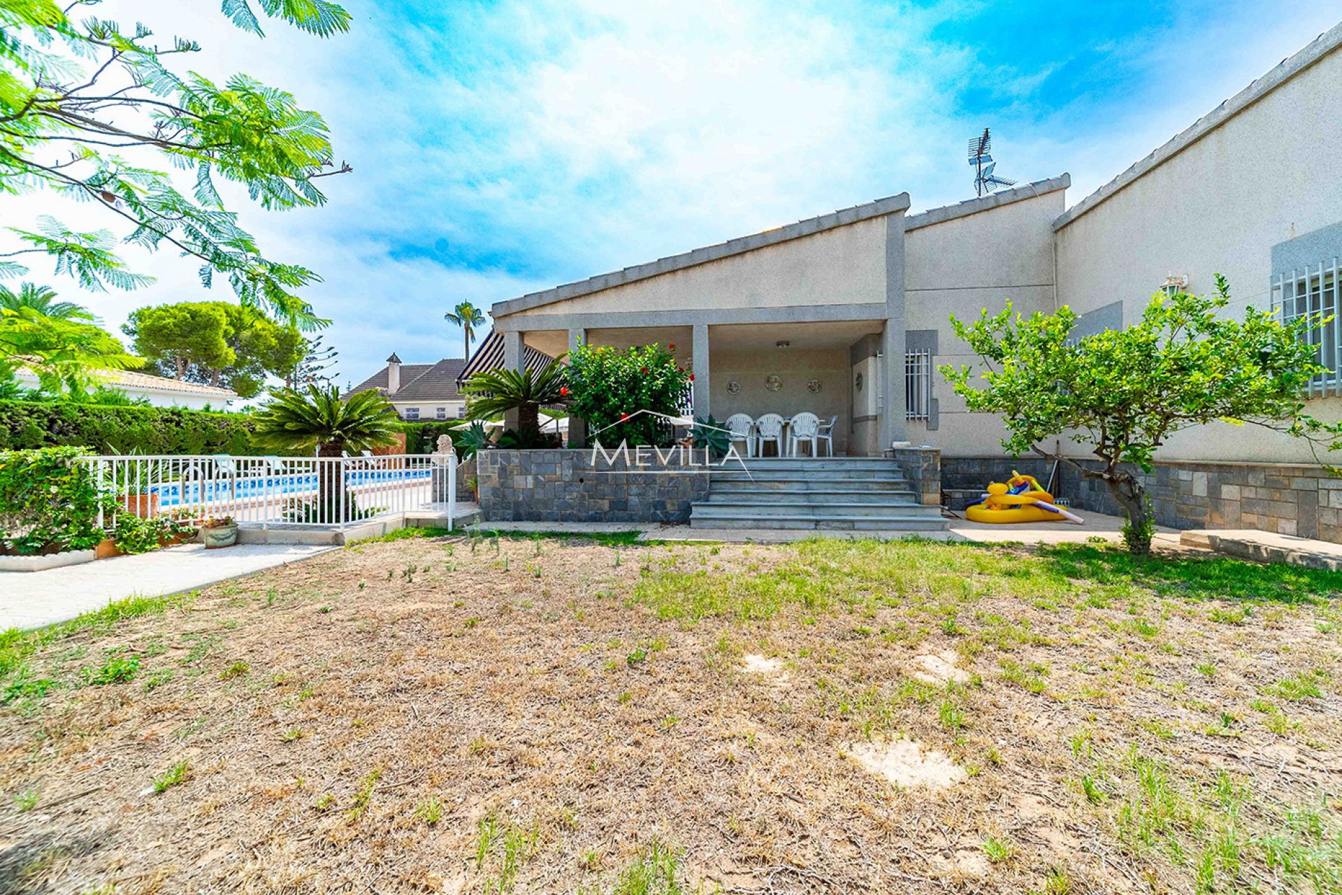 Salg (Resales) - Villa - Orihuela Costa - La Zenia