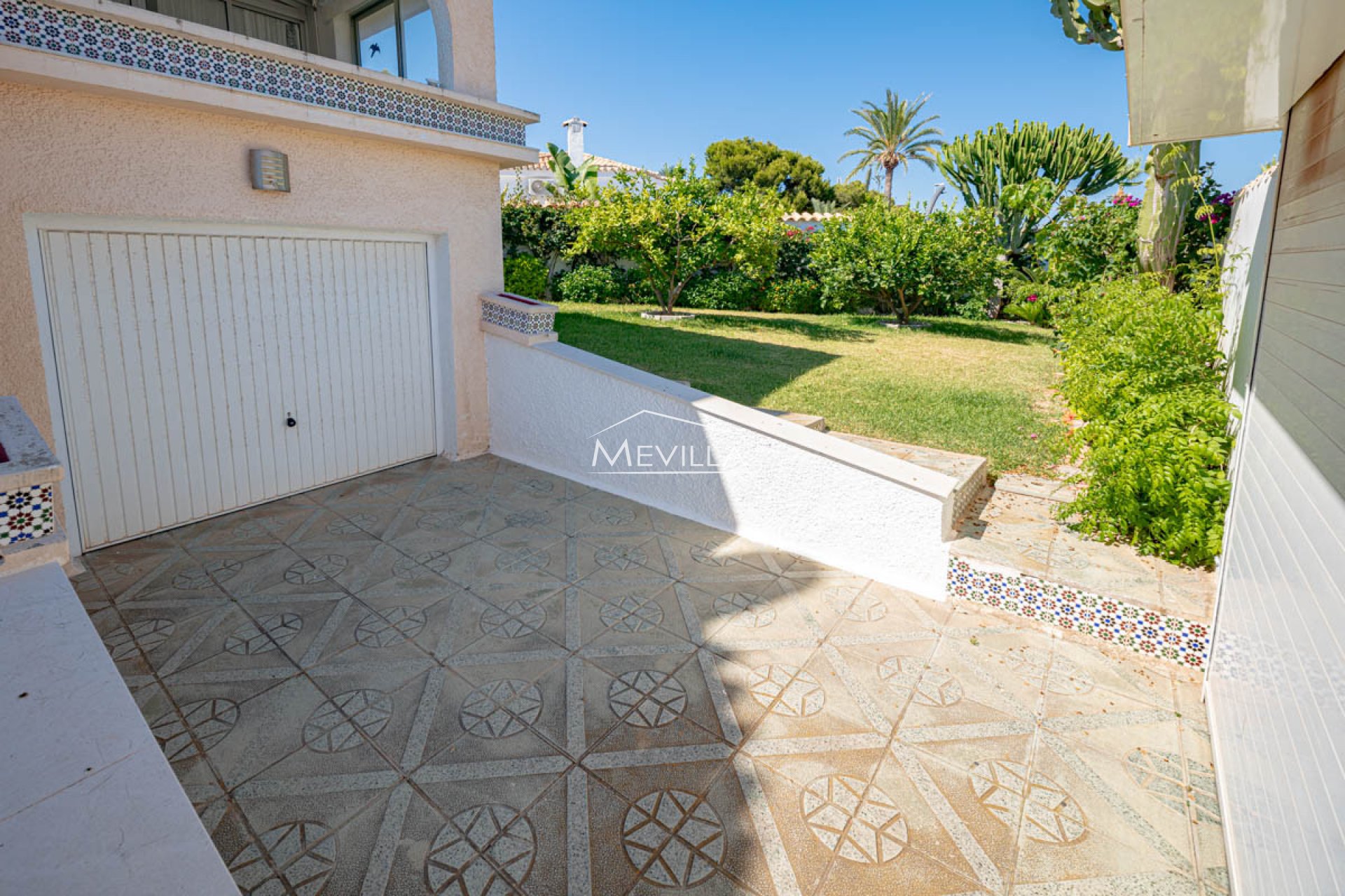 Salg (Resales) - Villa - Orihuela Costa - La Zenia