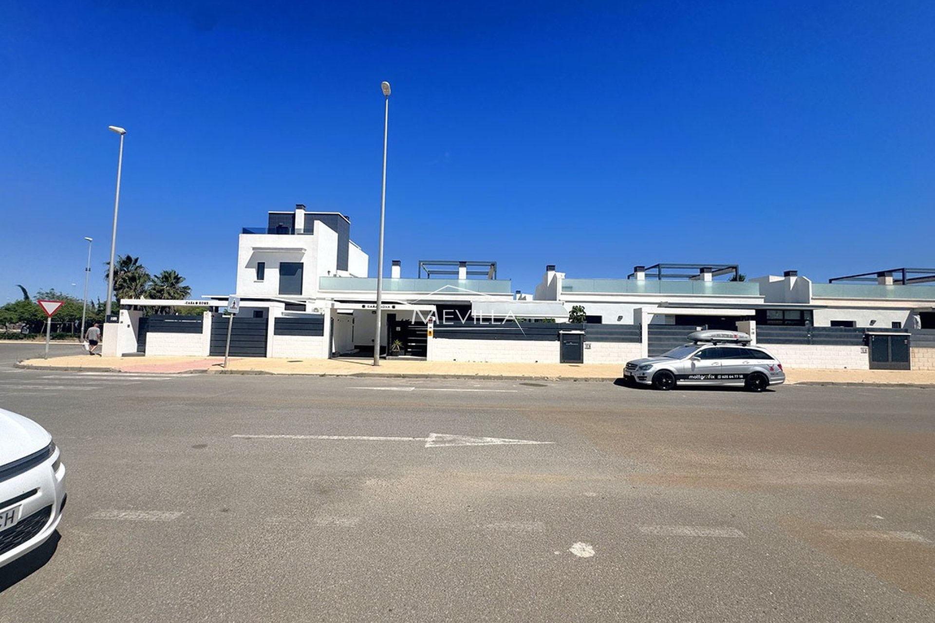 Salg (Resales) - Villa - Orihuela Costa - Lomas de Cabo Roig